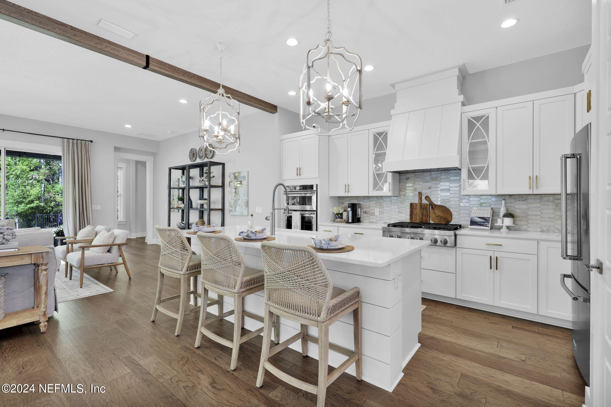 388 PARKBLUFF CIRCLE Circle