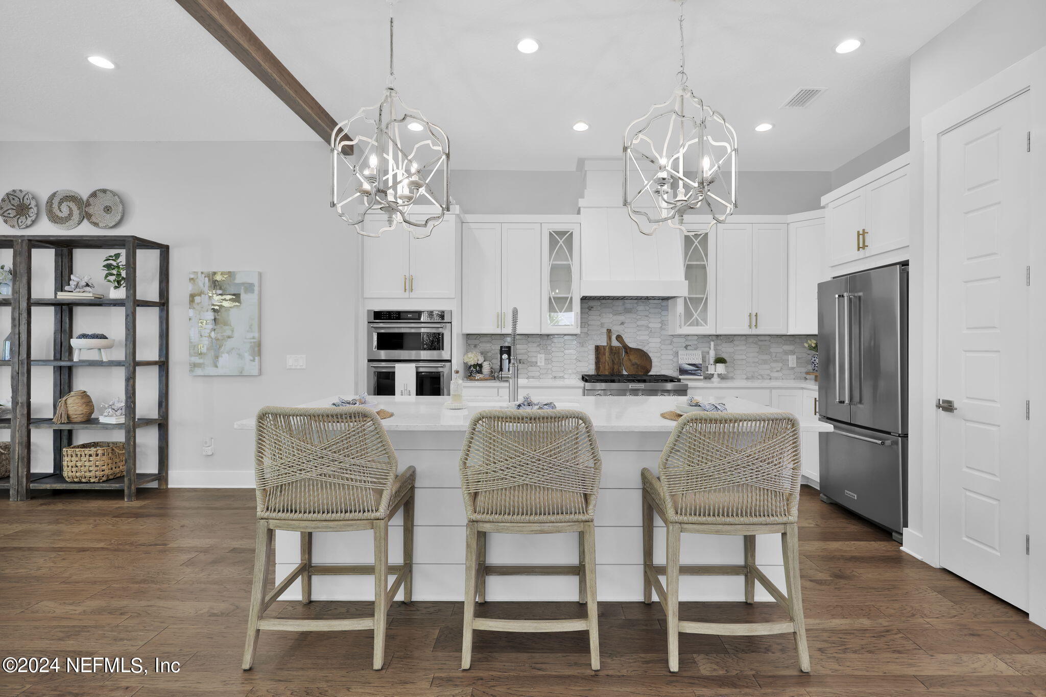 388 PARKBLUFF CIRCLE Circle