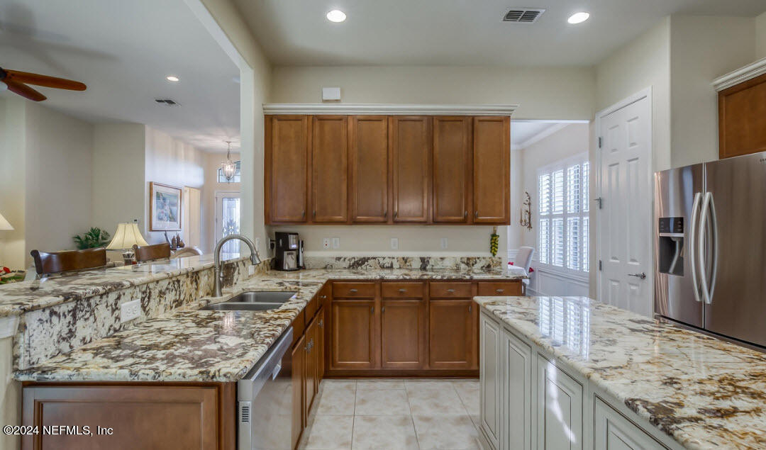 163 THICKET CREEK Trail