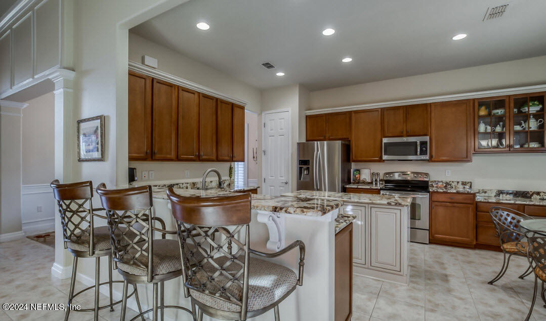 163 THICKET CREEK Trail
