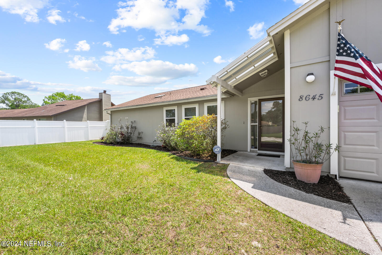 8645 BISHOPSWOOD Drive