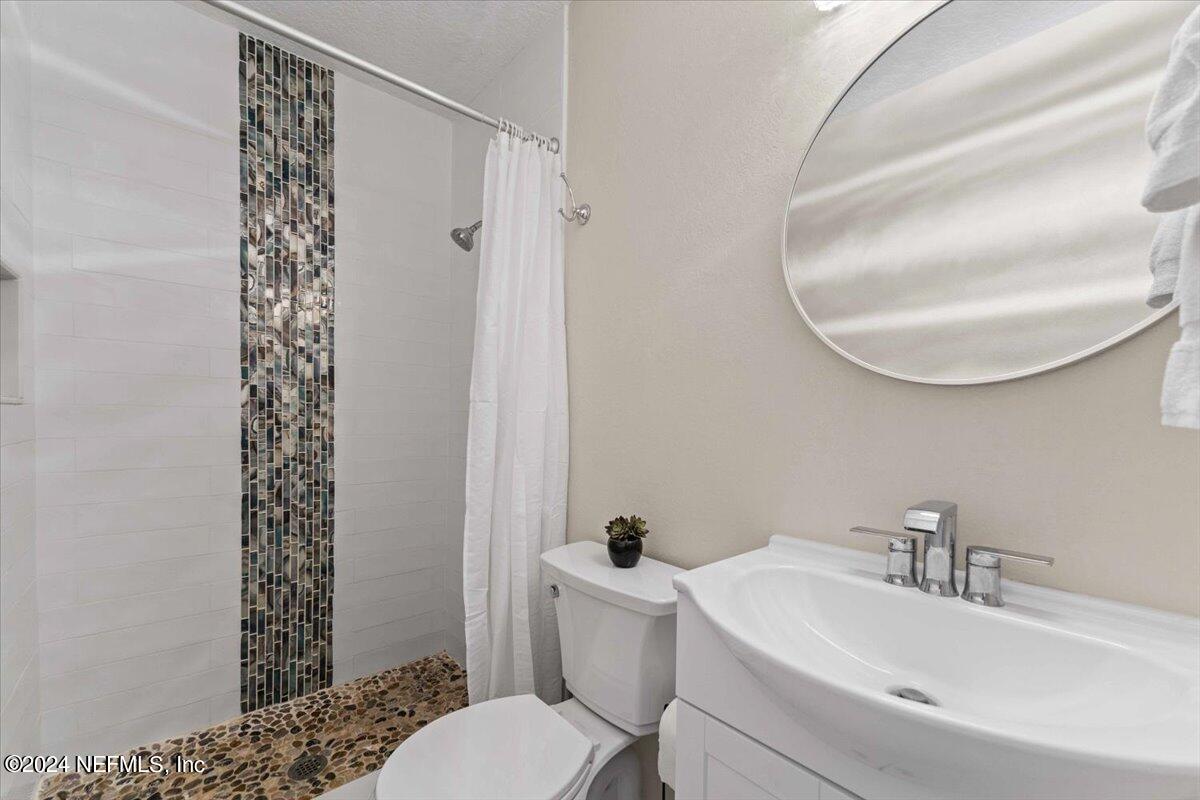 3385 COASTAL Highway, 25