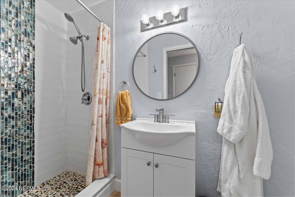 3385 COASTAL Highway, 25