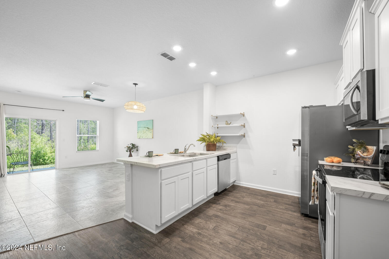 62 SCOTCH PEBBLE Drive