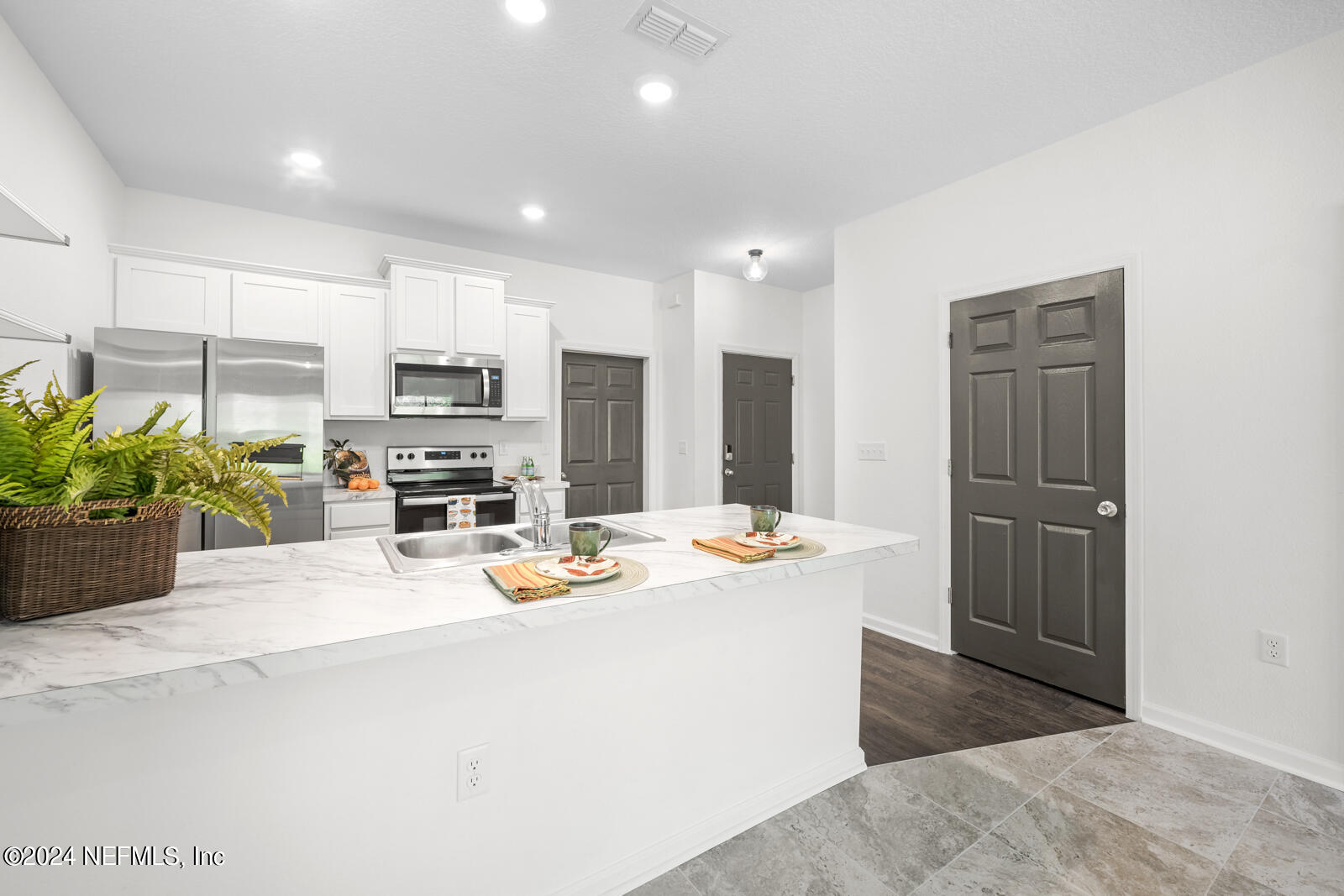 62 SCOTCH PEBBLE Drive