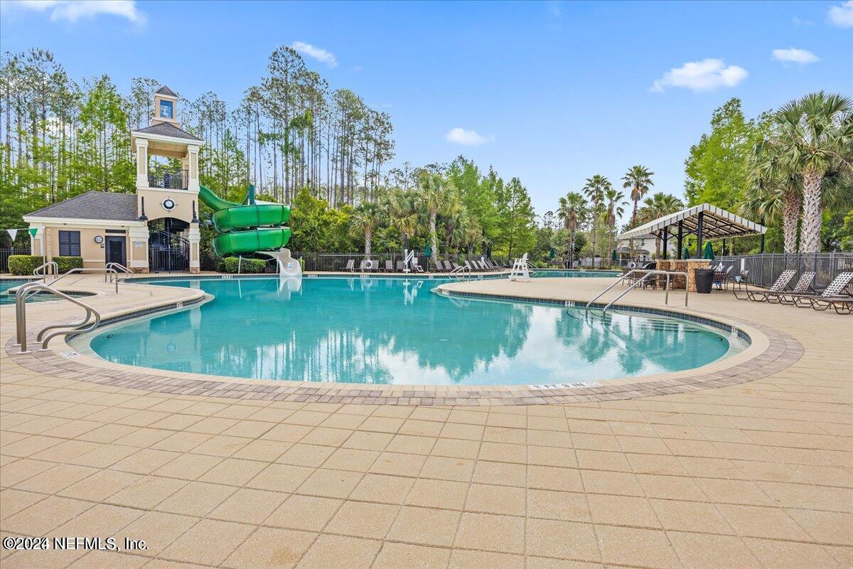 62 SCOTCH PEBBLE Drive