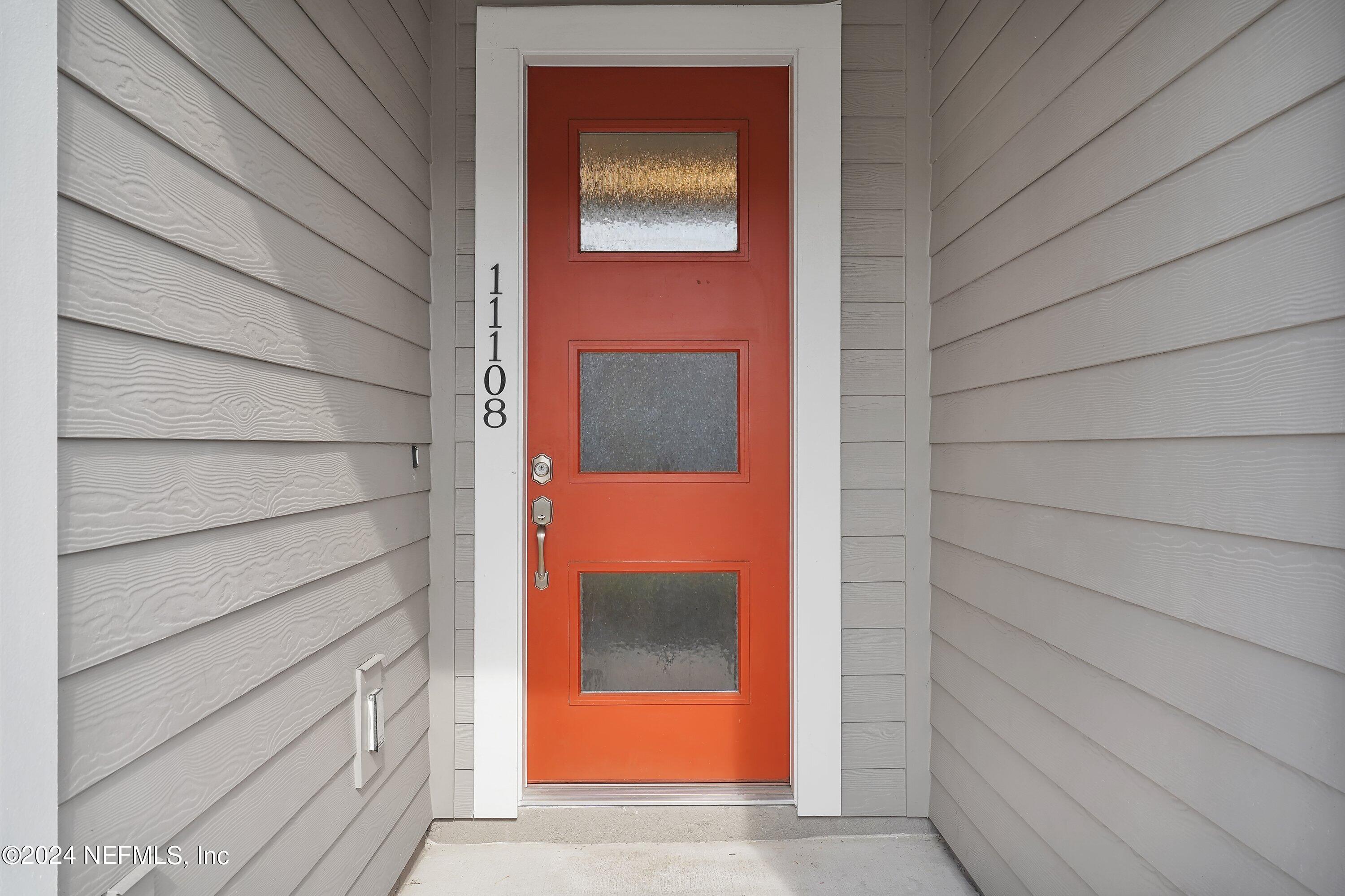 11108 MINNETTA Court