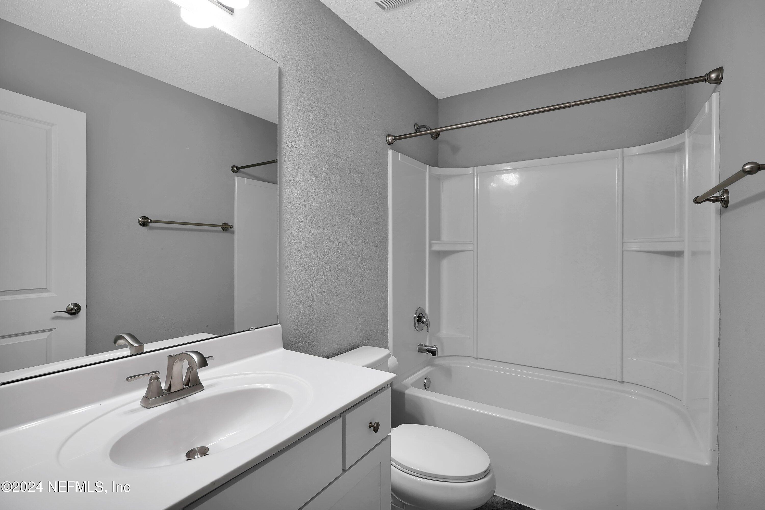 11108 MINNETTA Court