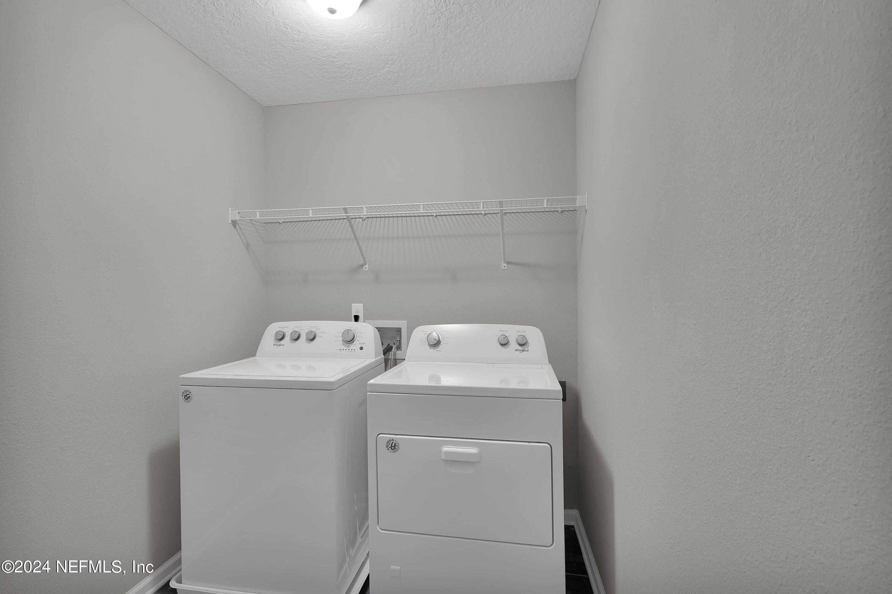 11108 MINNETTA Court