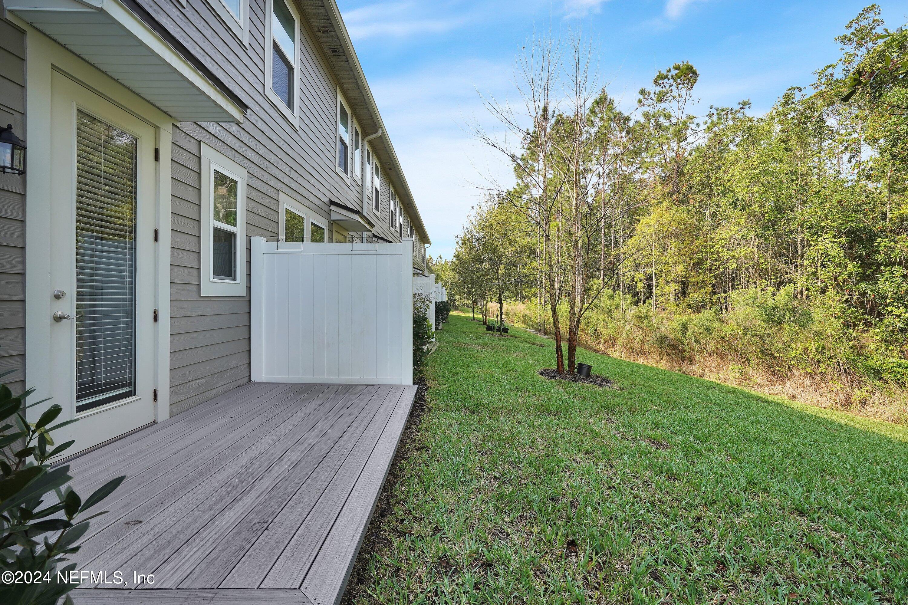 11108 MINNETTA Court