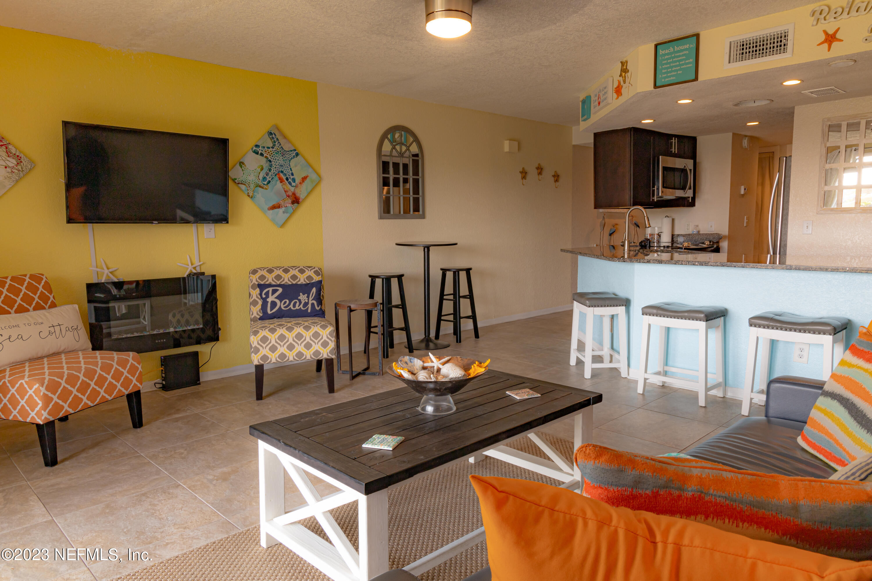 1701 1ST Street N, 1B