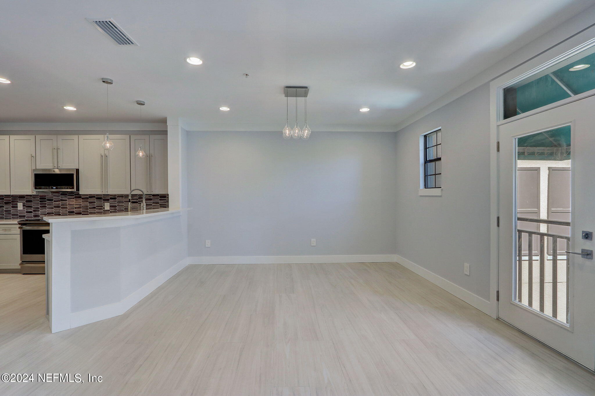 9823 TAPESTRY PARK Circle, 113