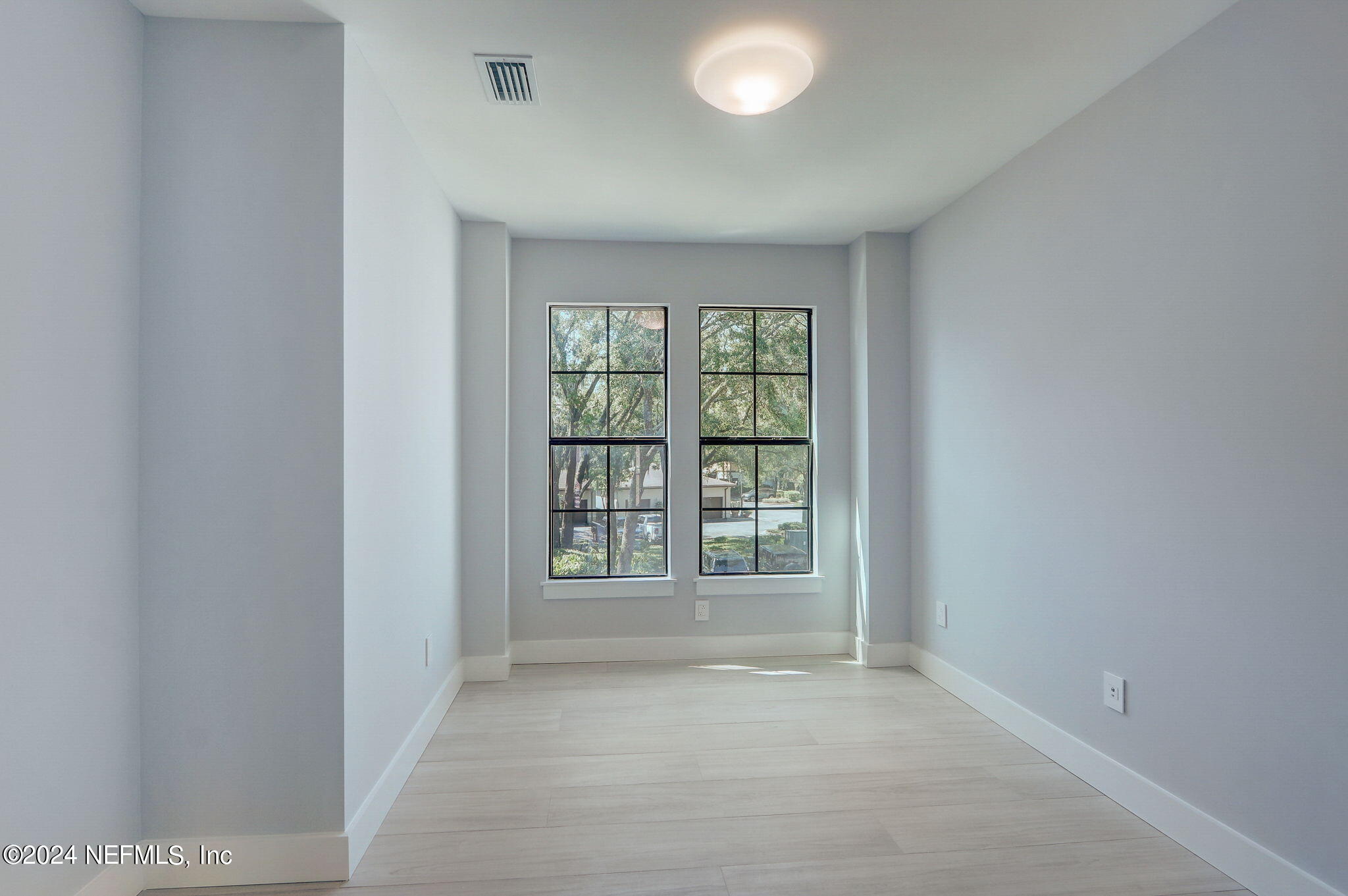 9823 TAPESTRY PARK Circle, 113