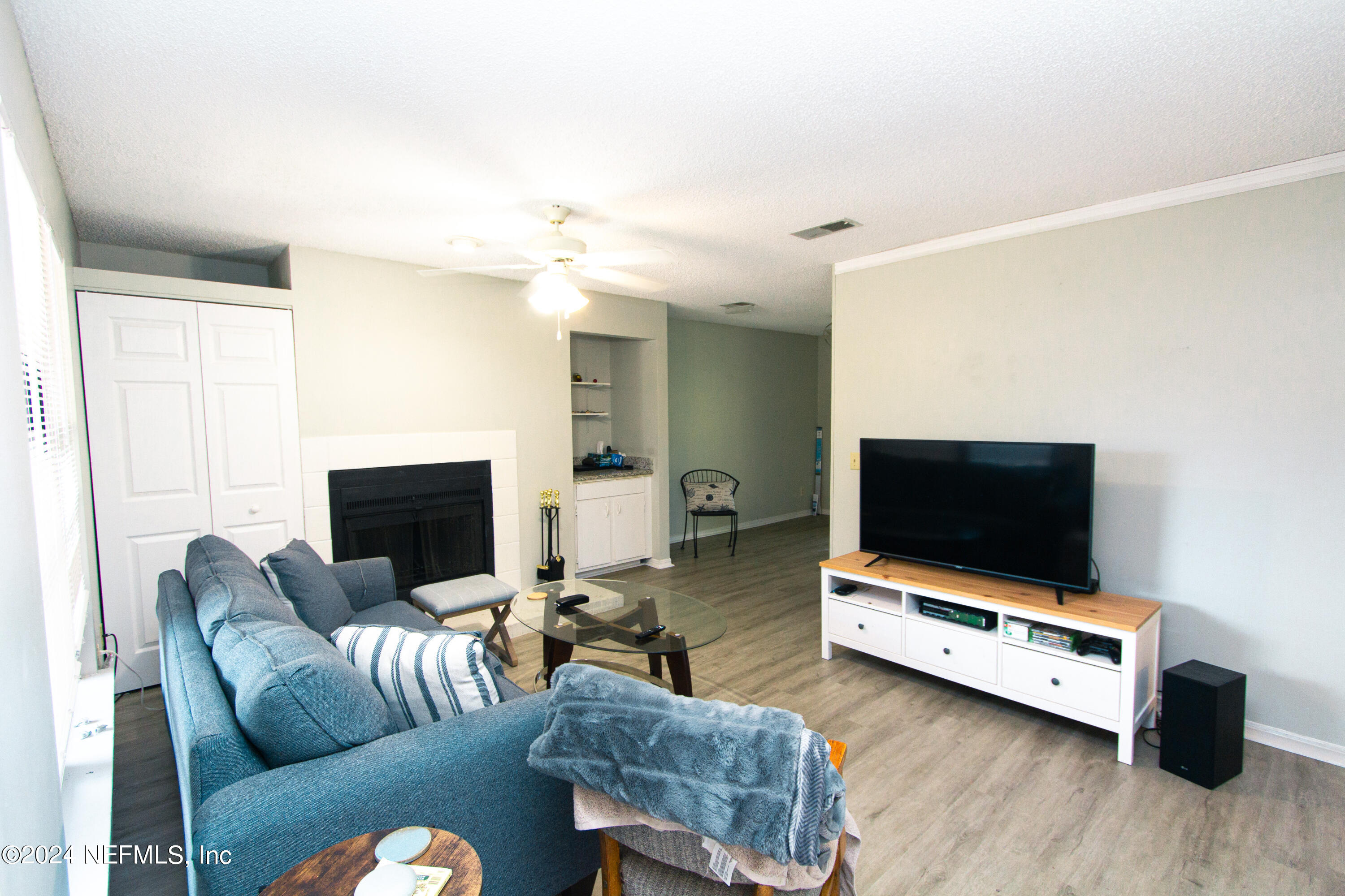 10200 BELLE RIVE Boulevard, 52