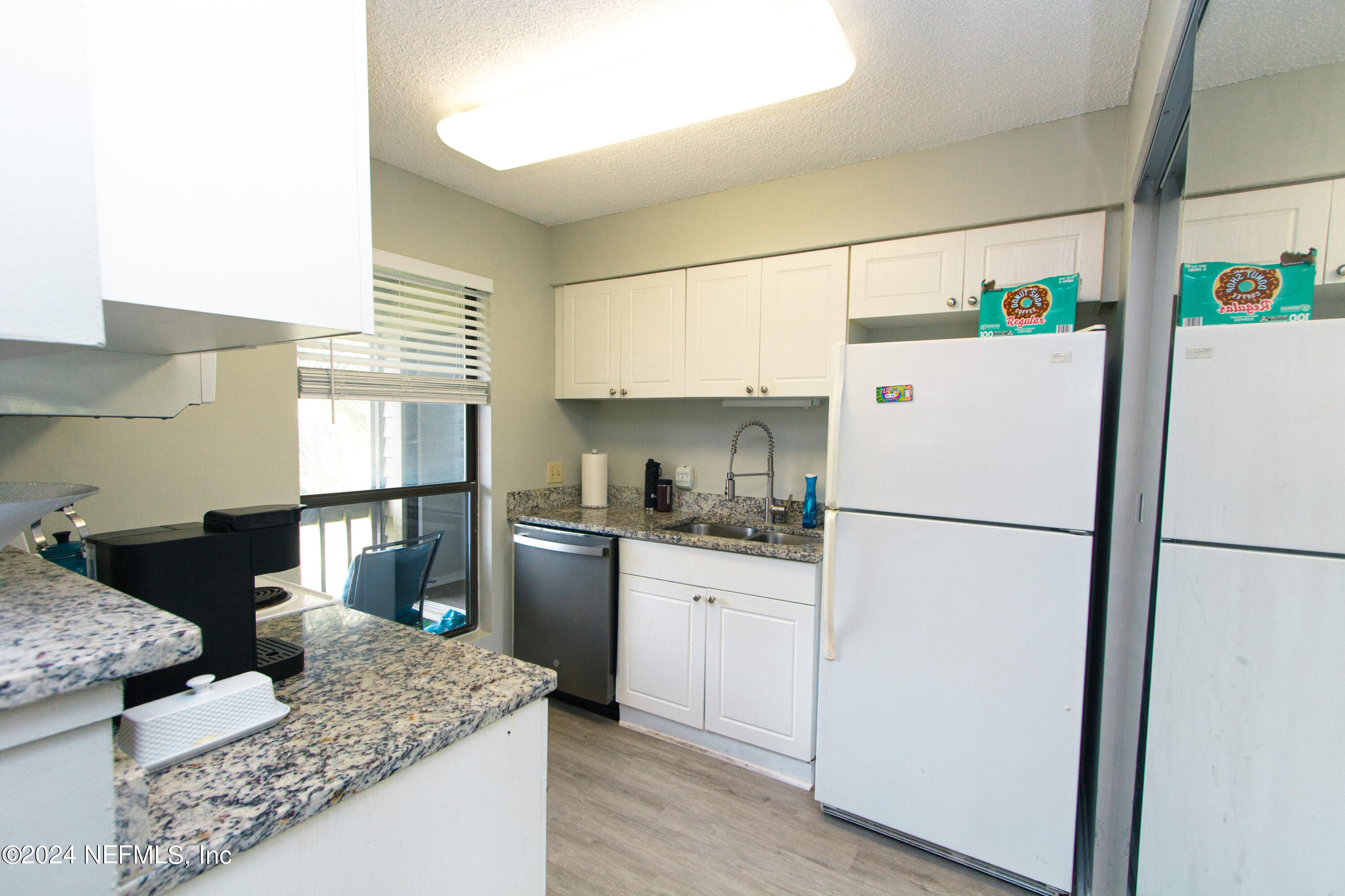 10200 BELLE RIVE Boulevard, 52