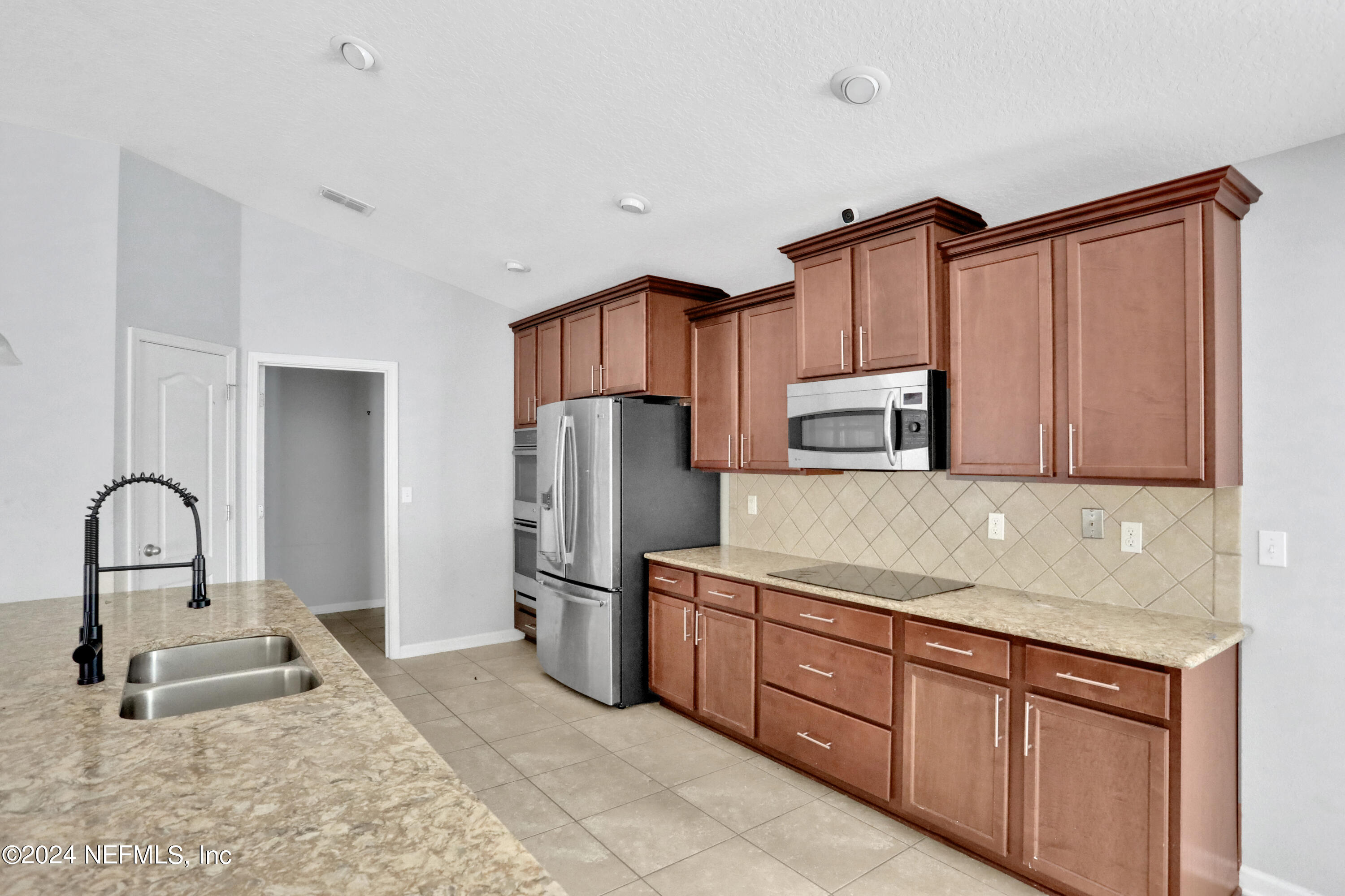 112 MORAYSHIRE Court