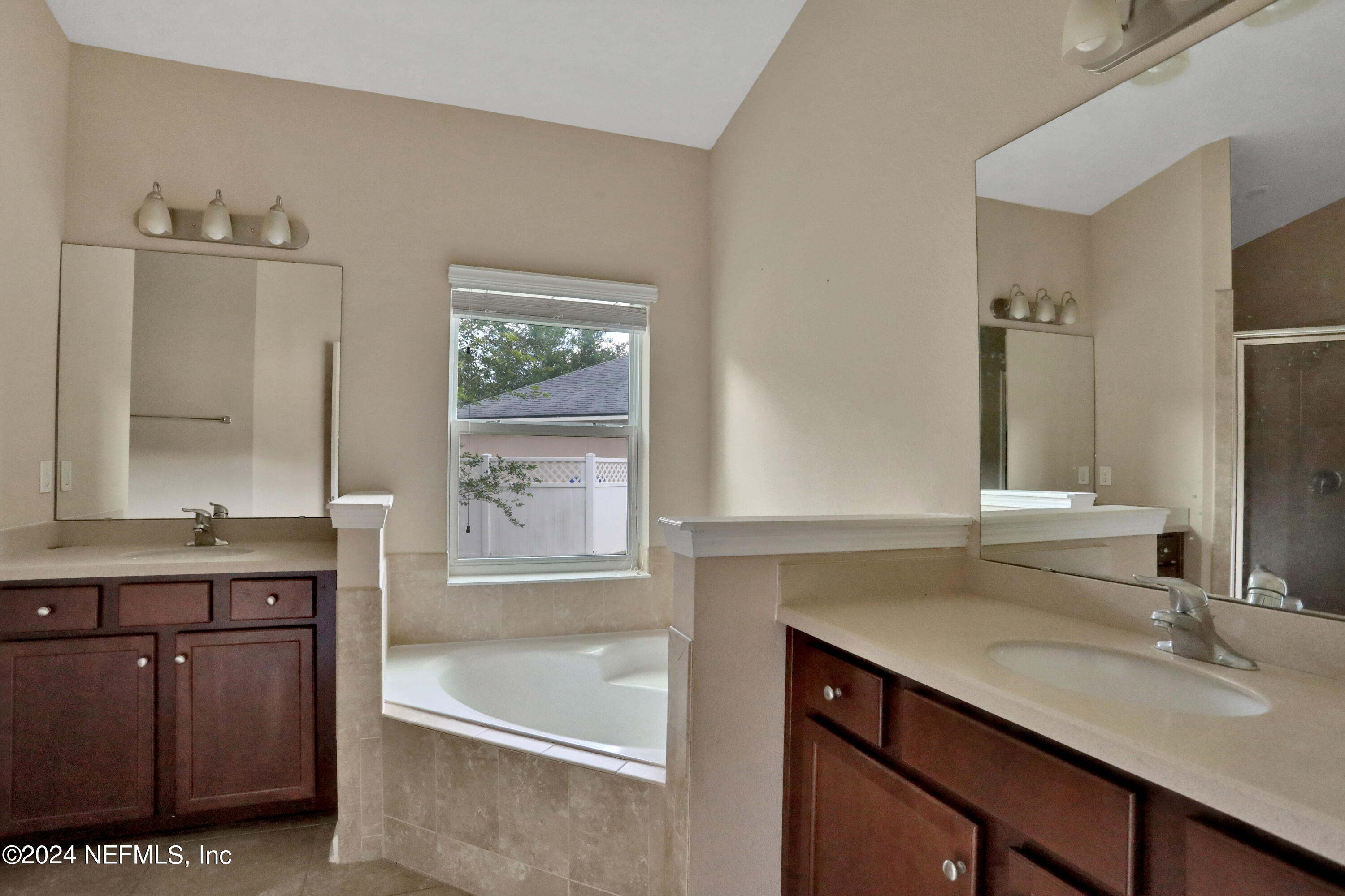 112 MORAYSHIRE Court