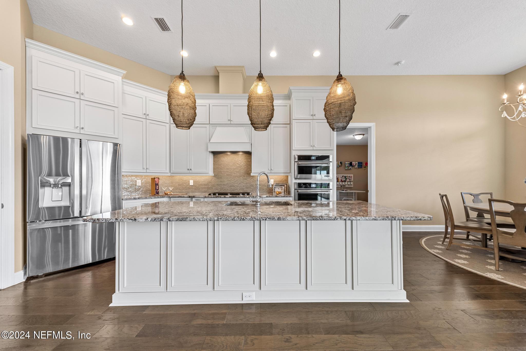 536 OLD BLUFF Drive
