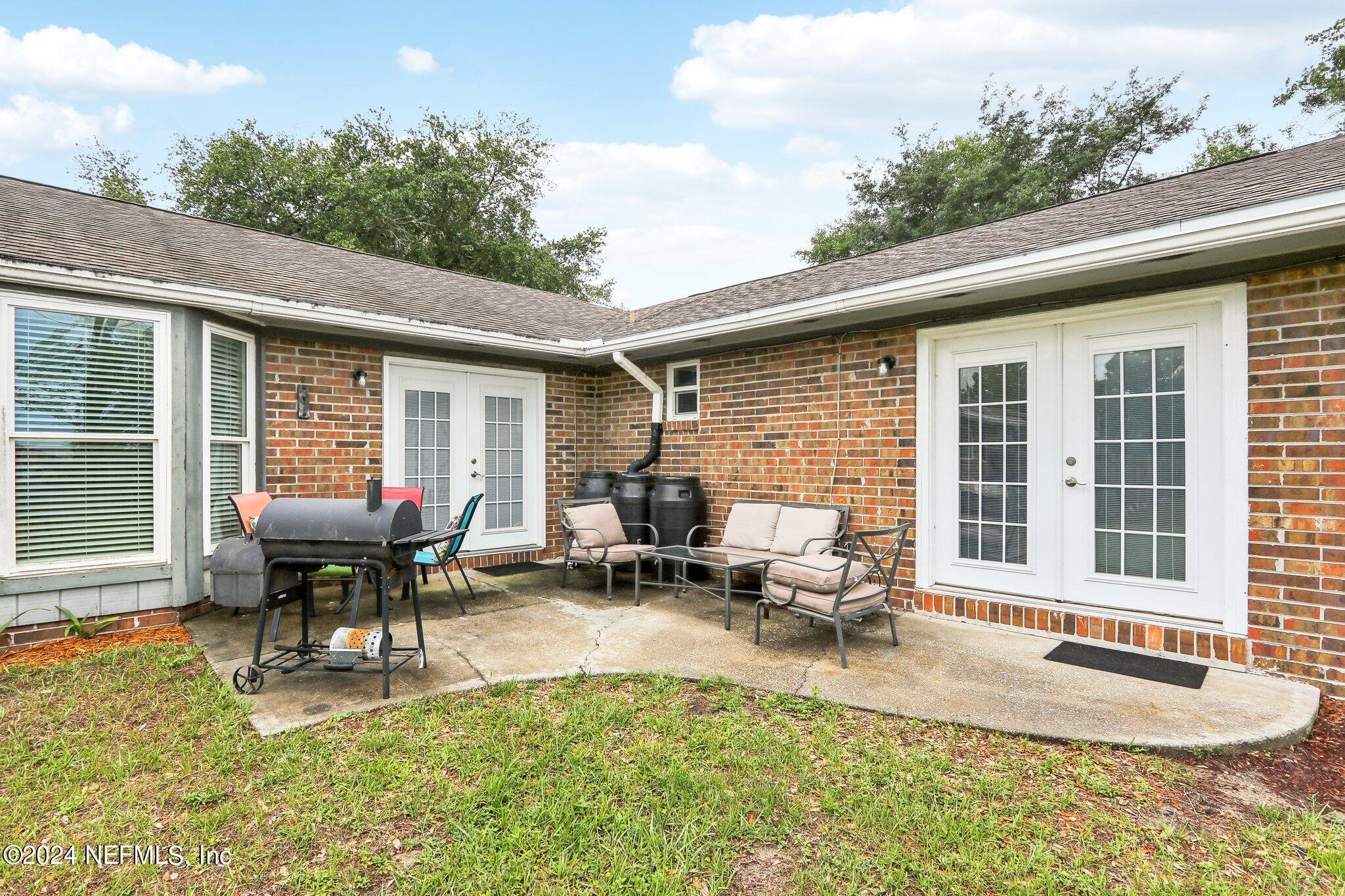 531 PADDOCK Lane