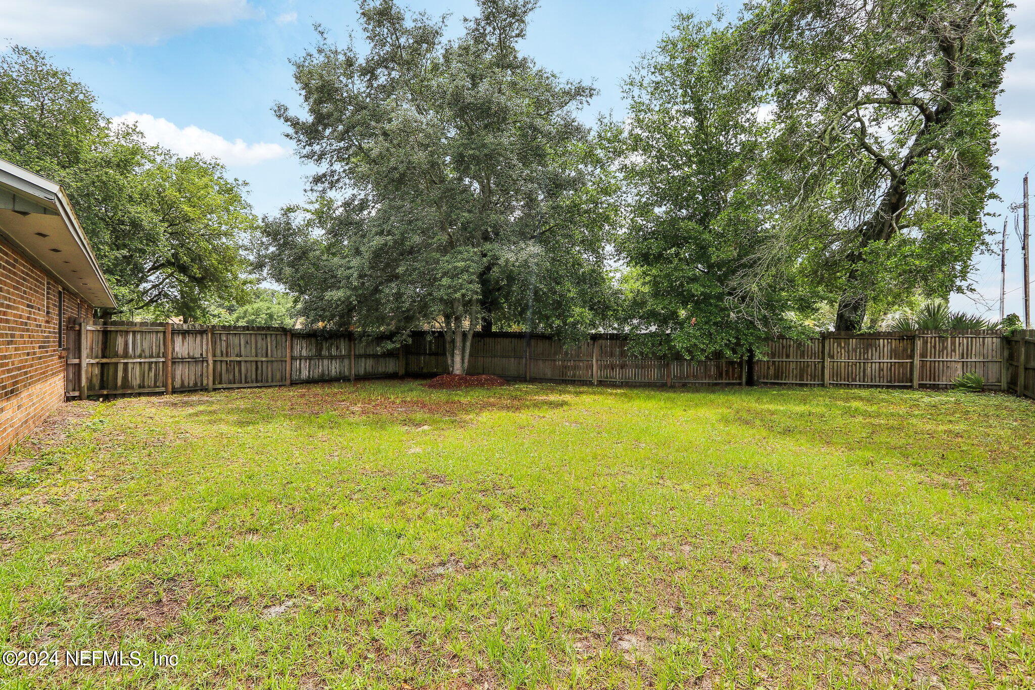 531 PADDOCK Lane