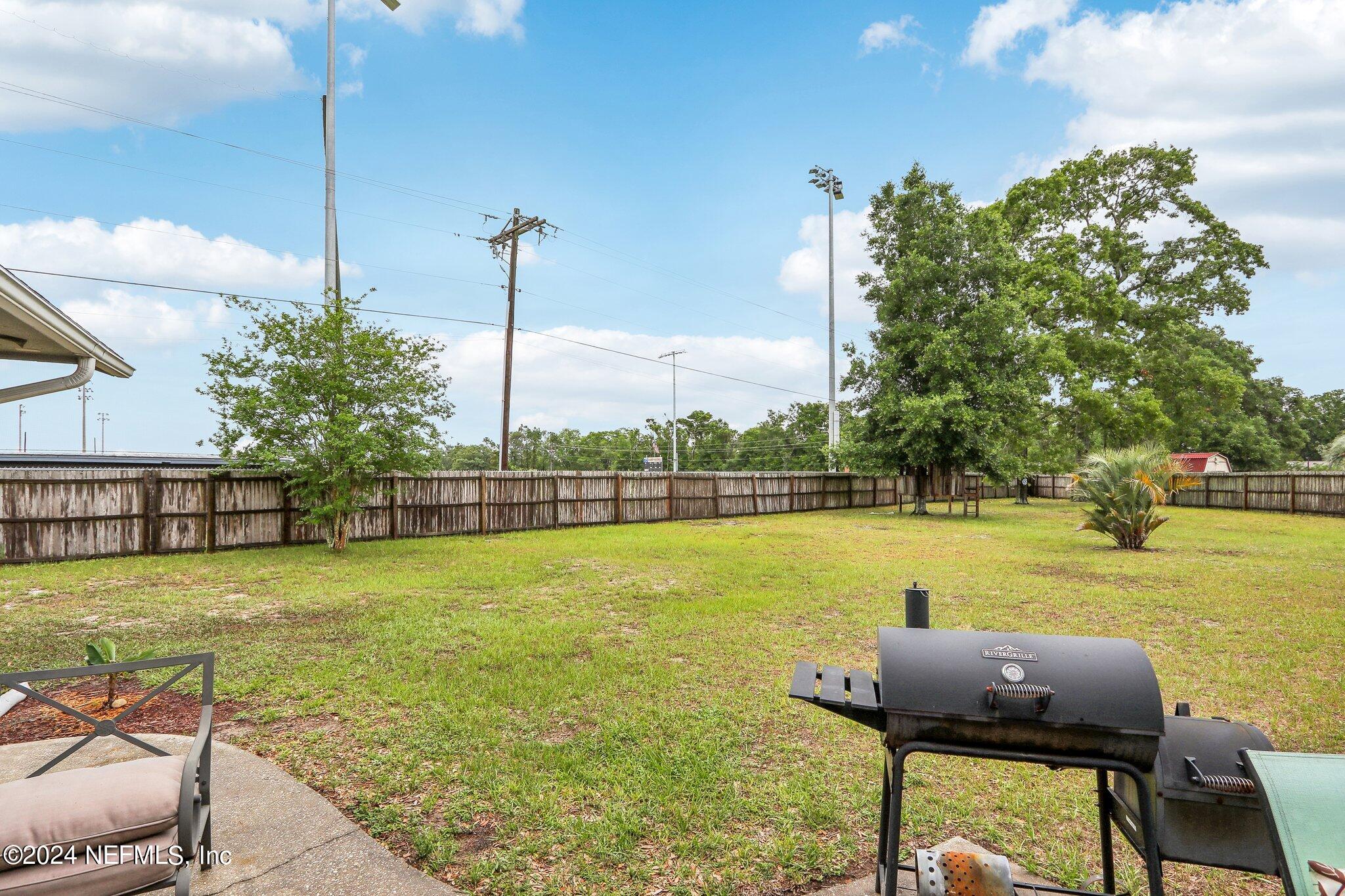 531 PADDOCK Lane
