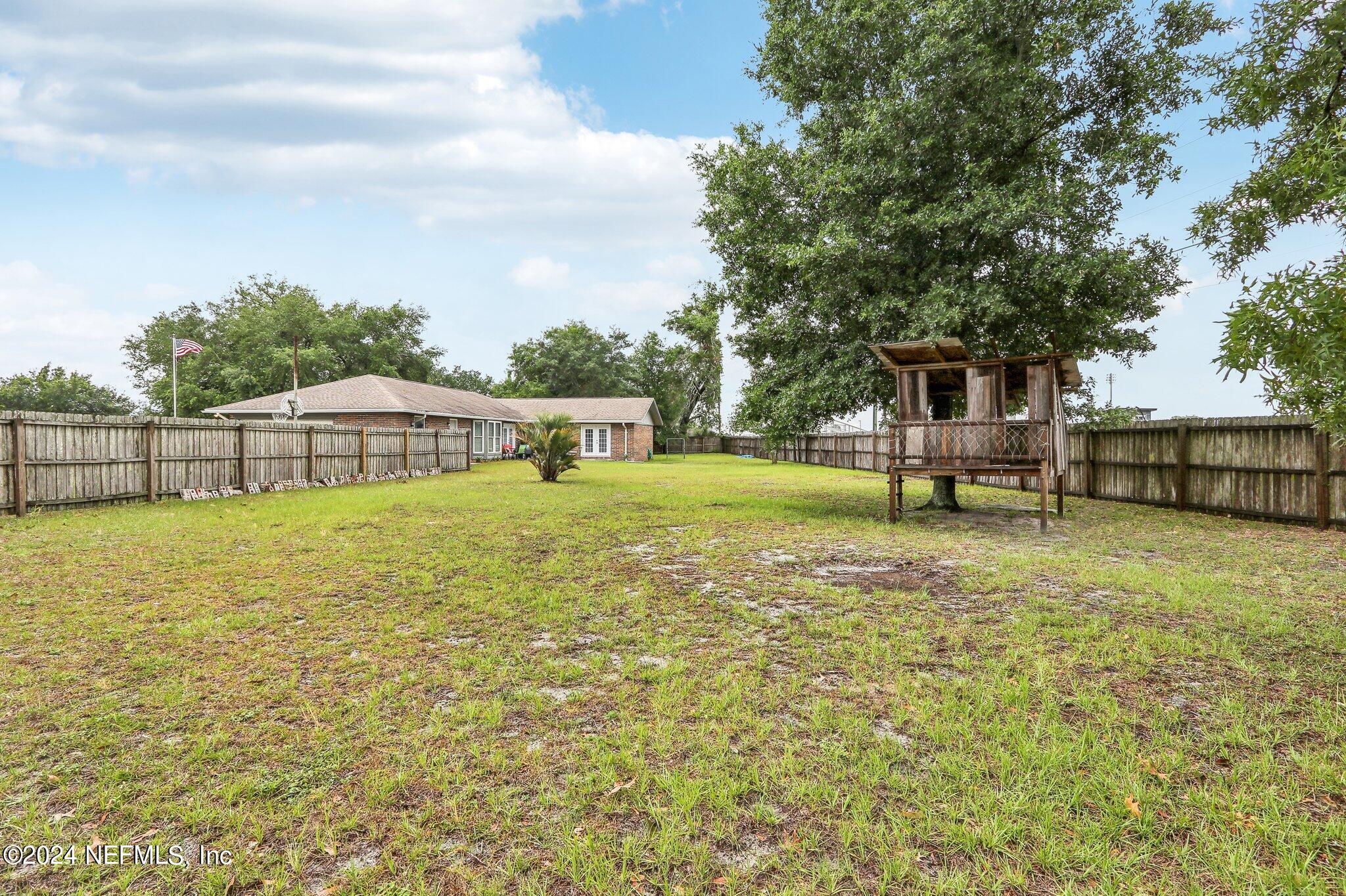 531 PADDOCK Lane