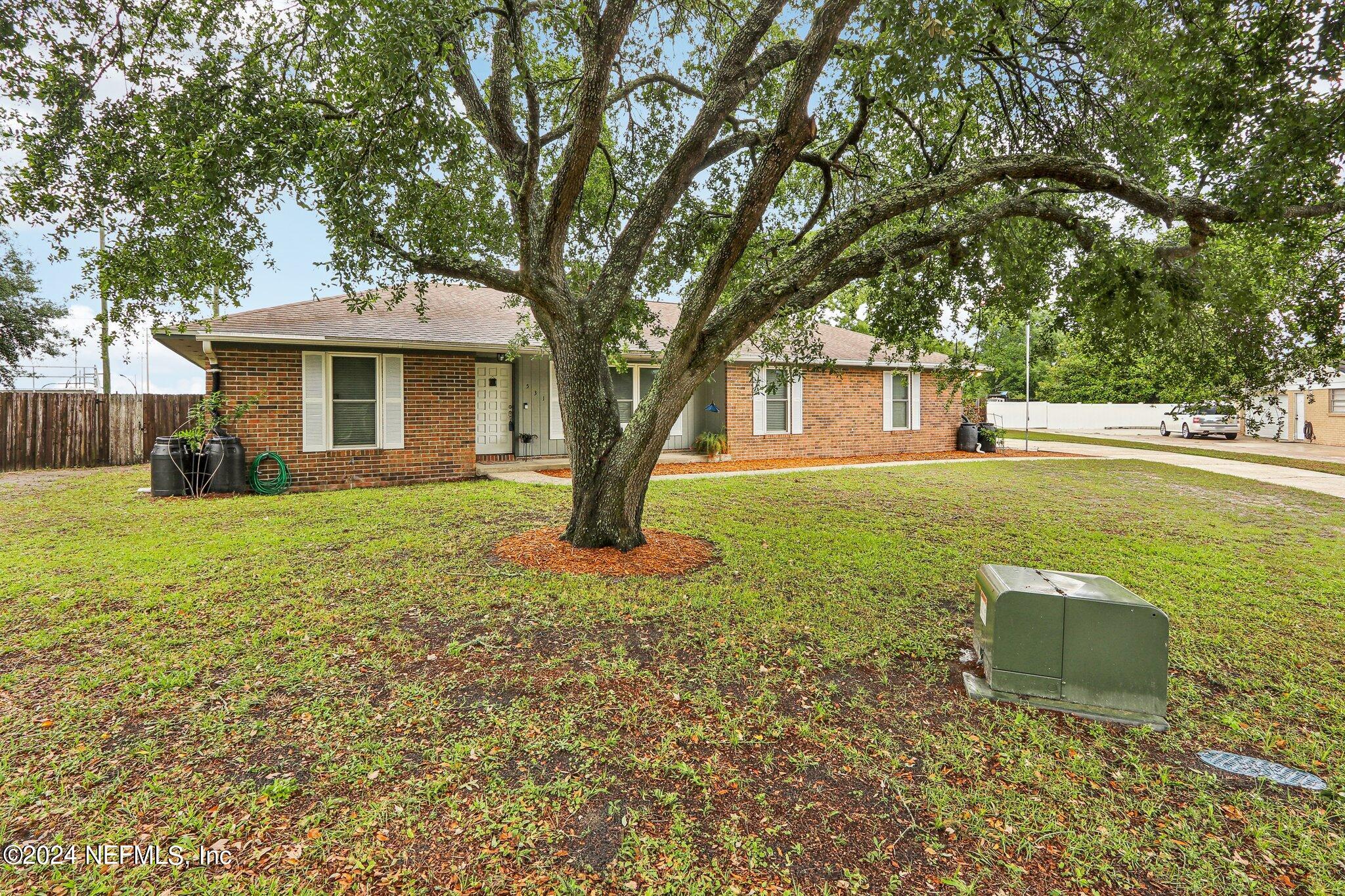 531 PADDOCK Lane