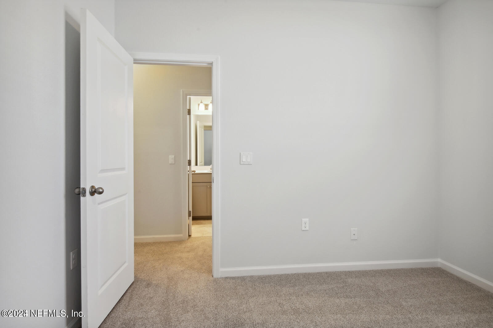 95 PINEBURY Lane
