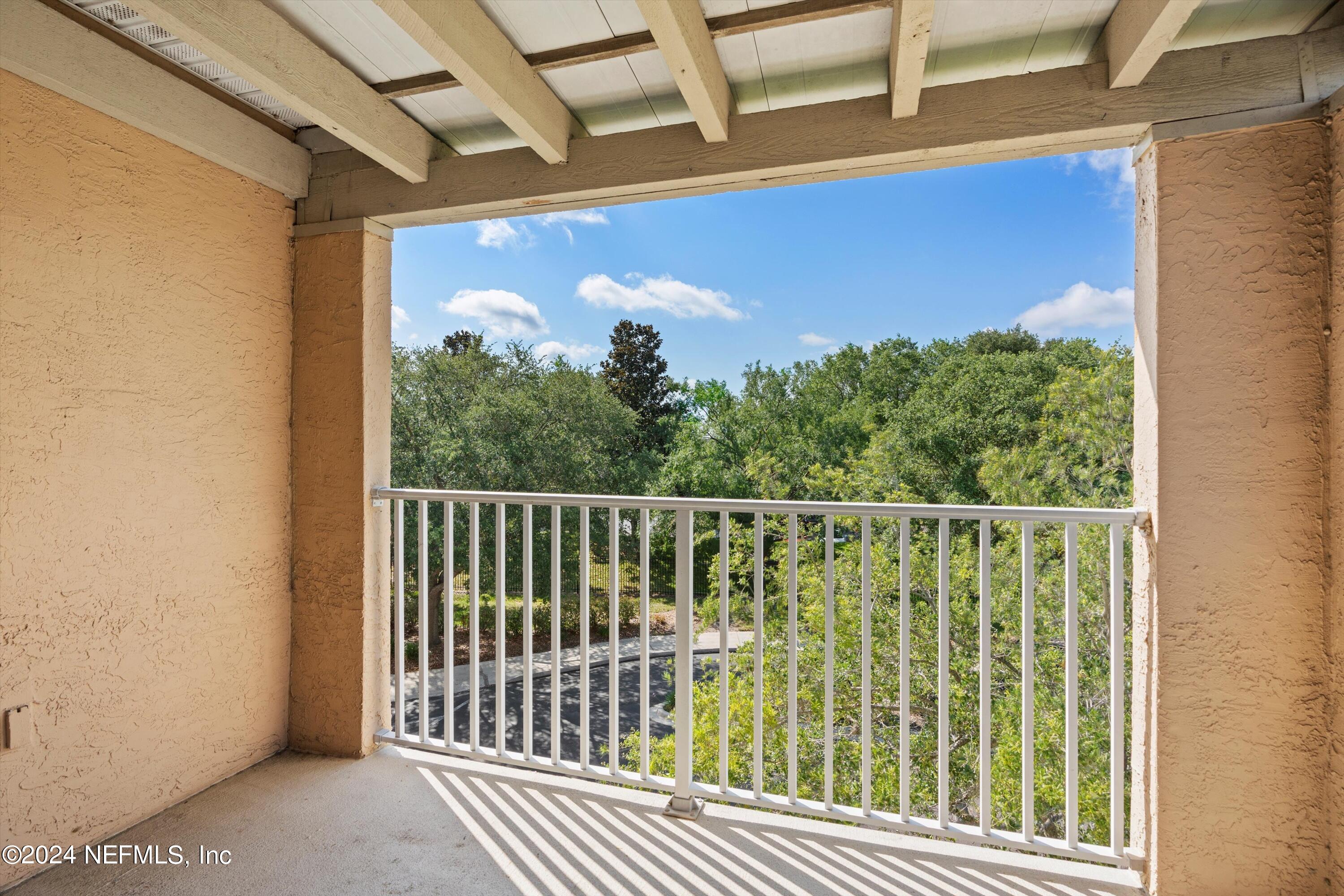 10075 GATE Parkway N, 701