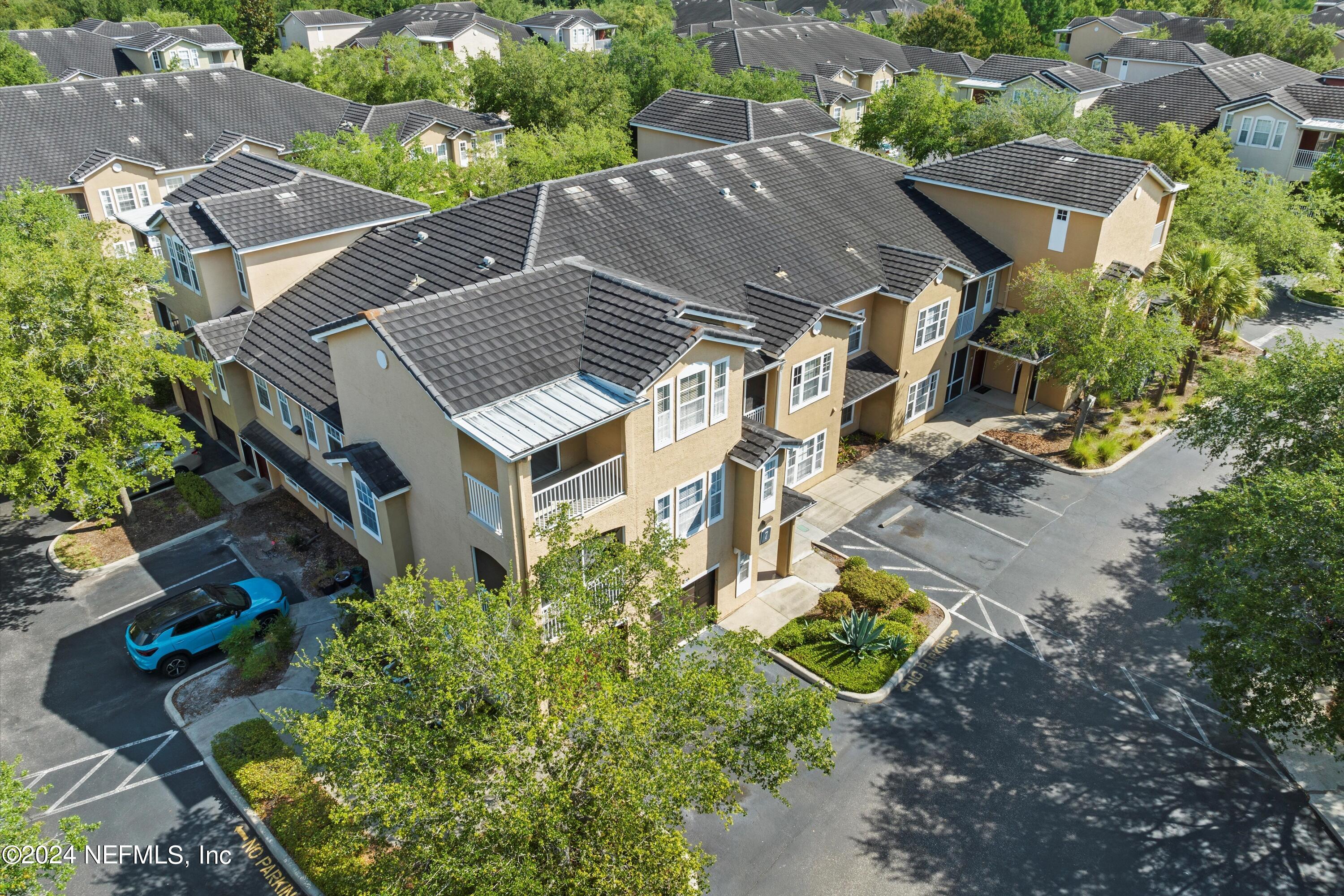 10075 GATE Parkway N, 701