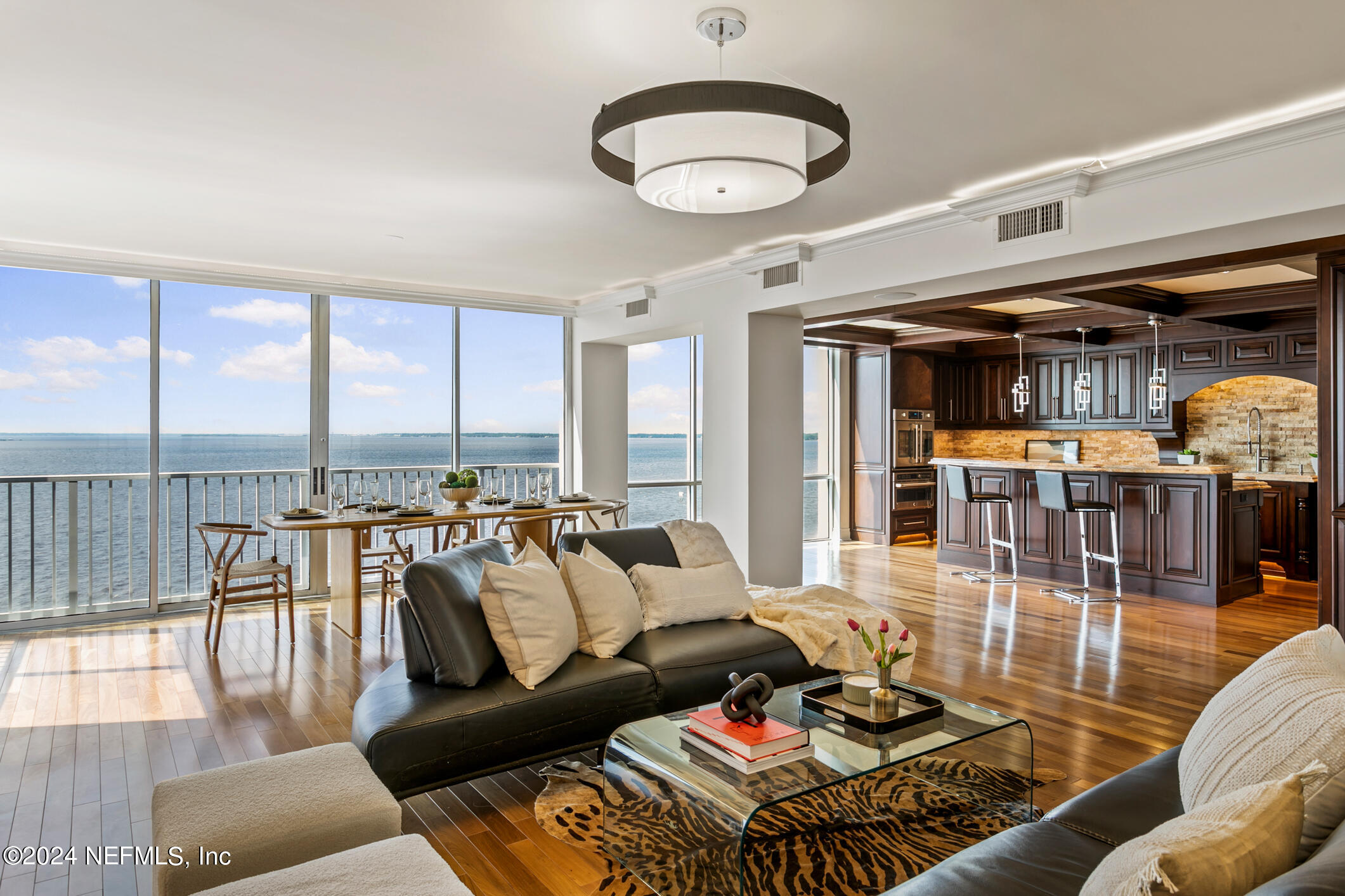 1596 LANCASTER Terrace, 9B