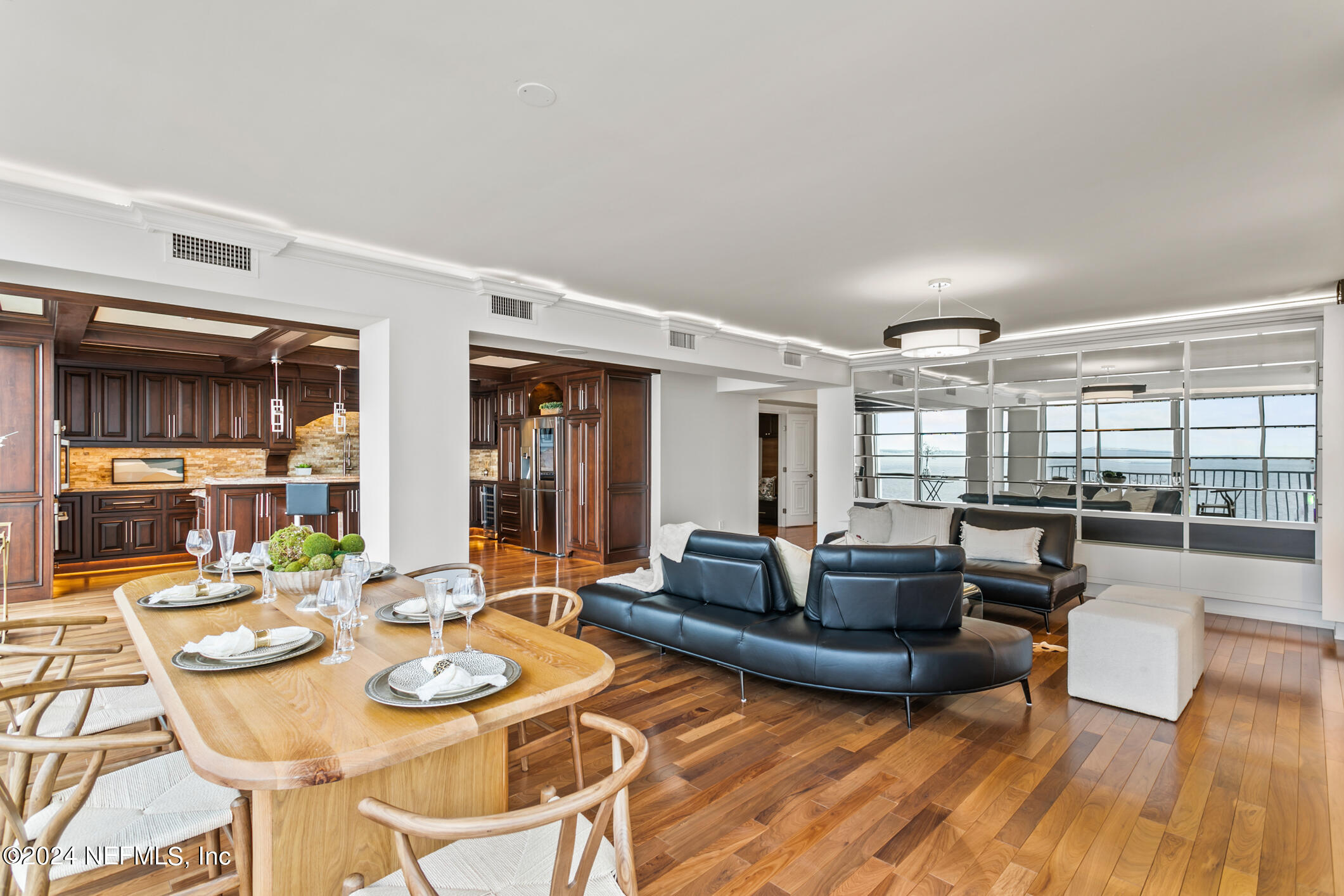 1596 LANCASTER Terrace, 9B