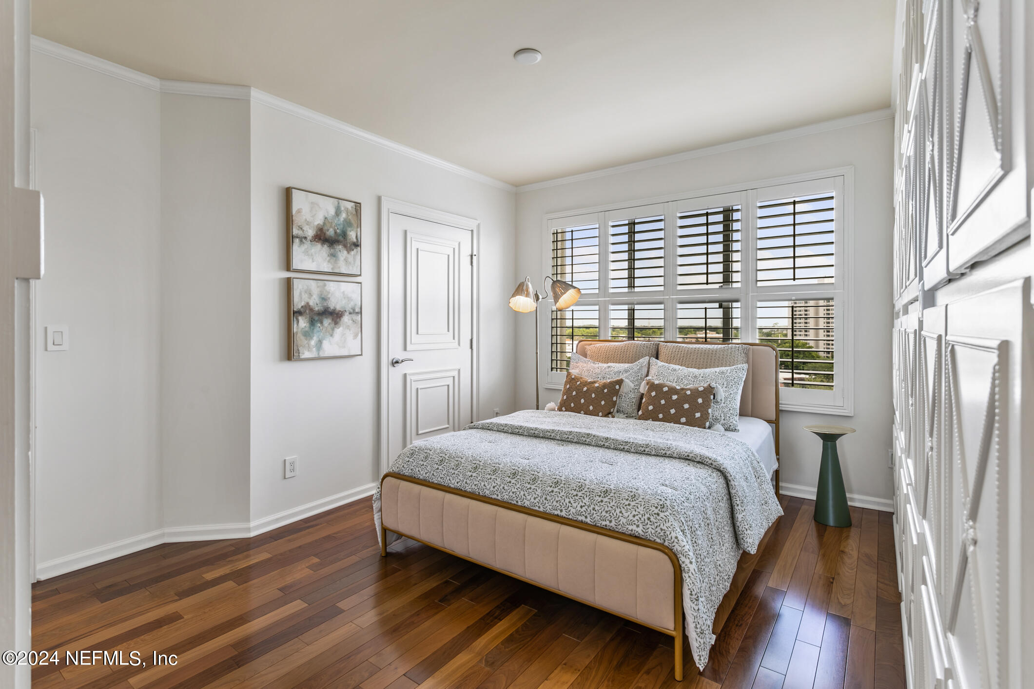 1596 LANCASTER Terrace, 9B