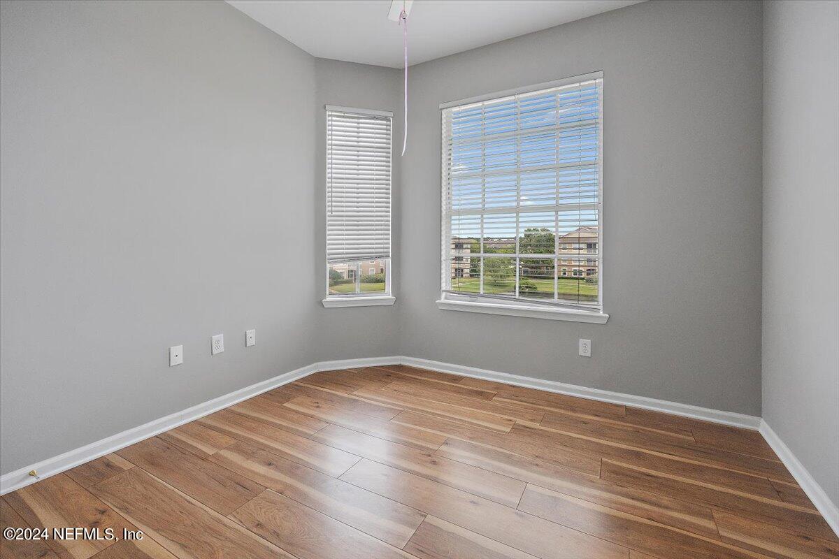 7990 BAYMEADOWS Road E, 828