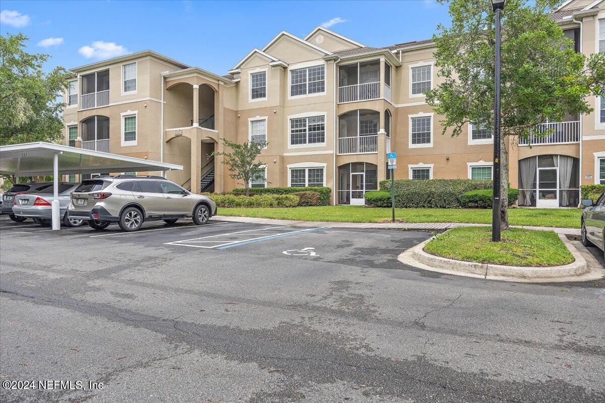 7990 BAYMEADOWS Road E, 828