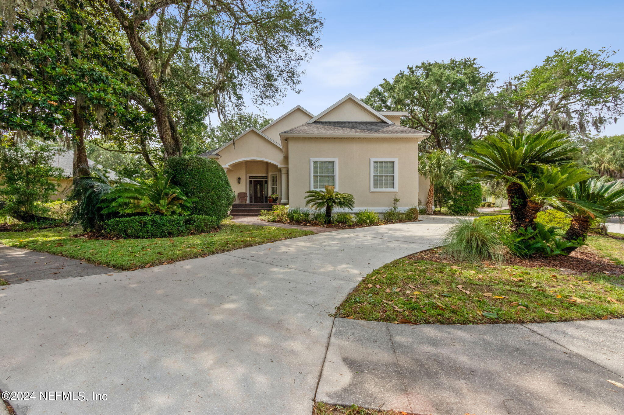 2752 SEA GROVE Lane