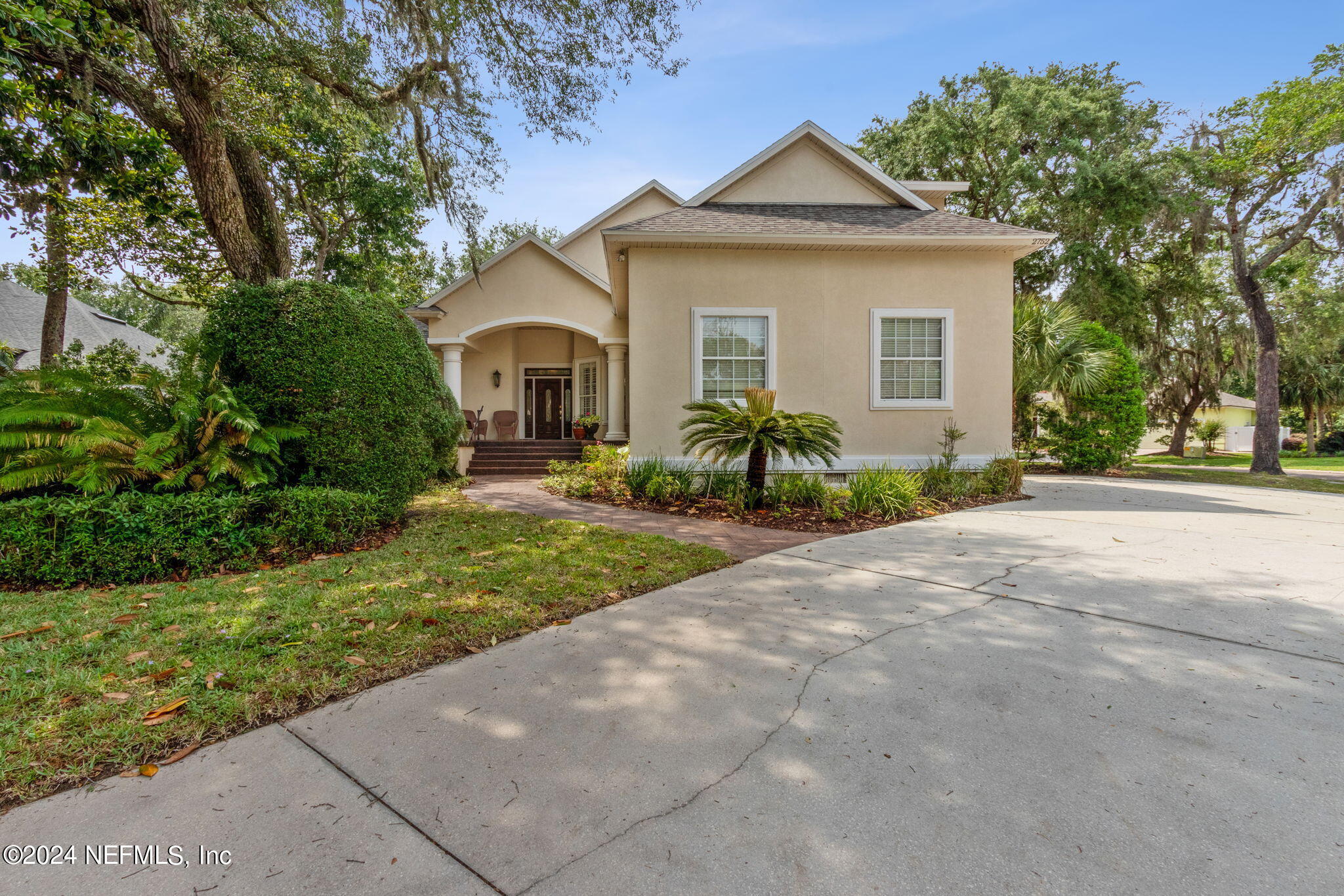 2752 SEA GROVE Lane