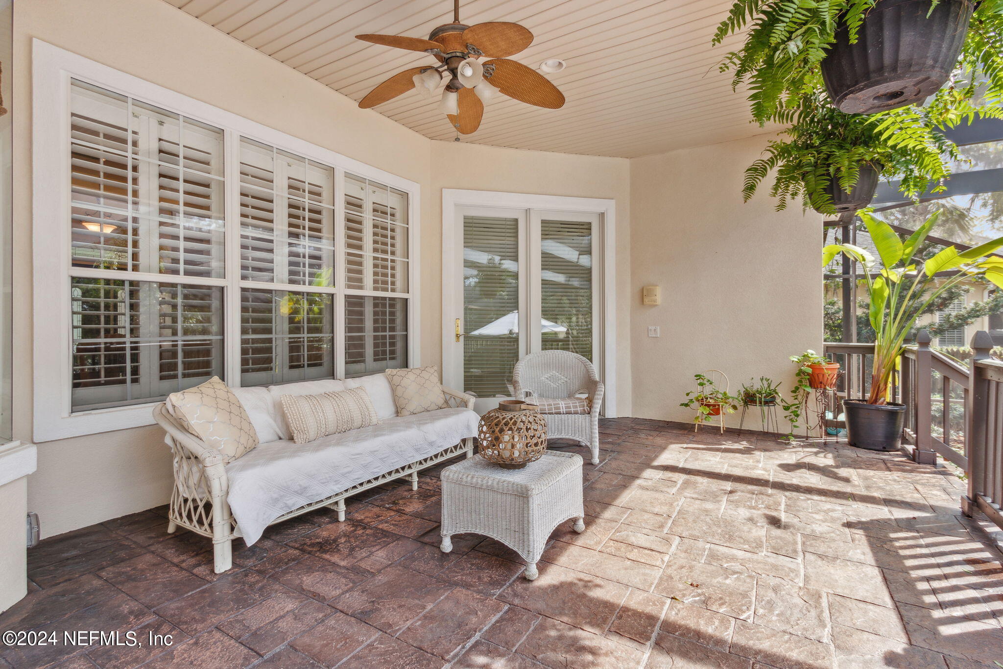 2752 SEA GROVE Lane