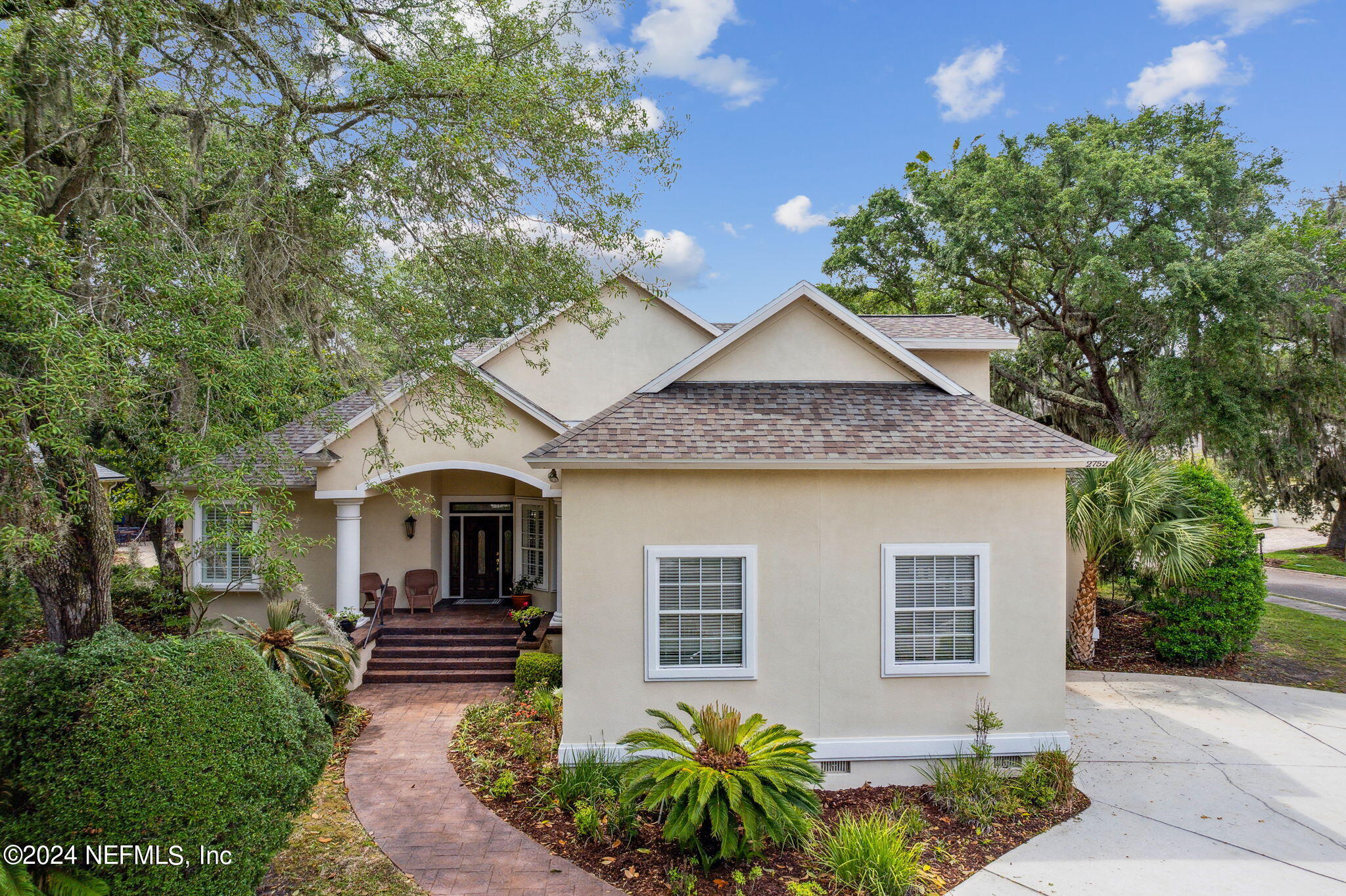 2752 SEA GROVE Lane