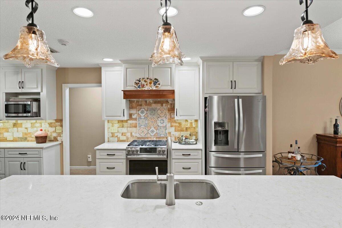 1732 GREENRIDGE Circle S