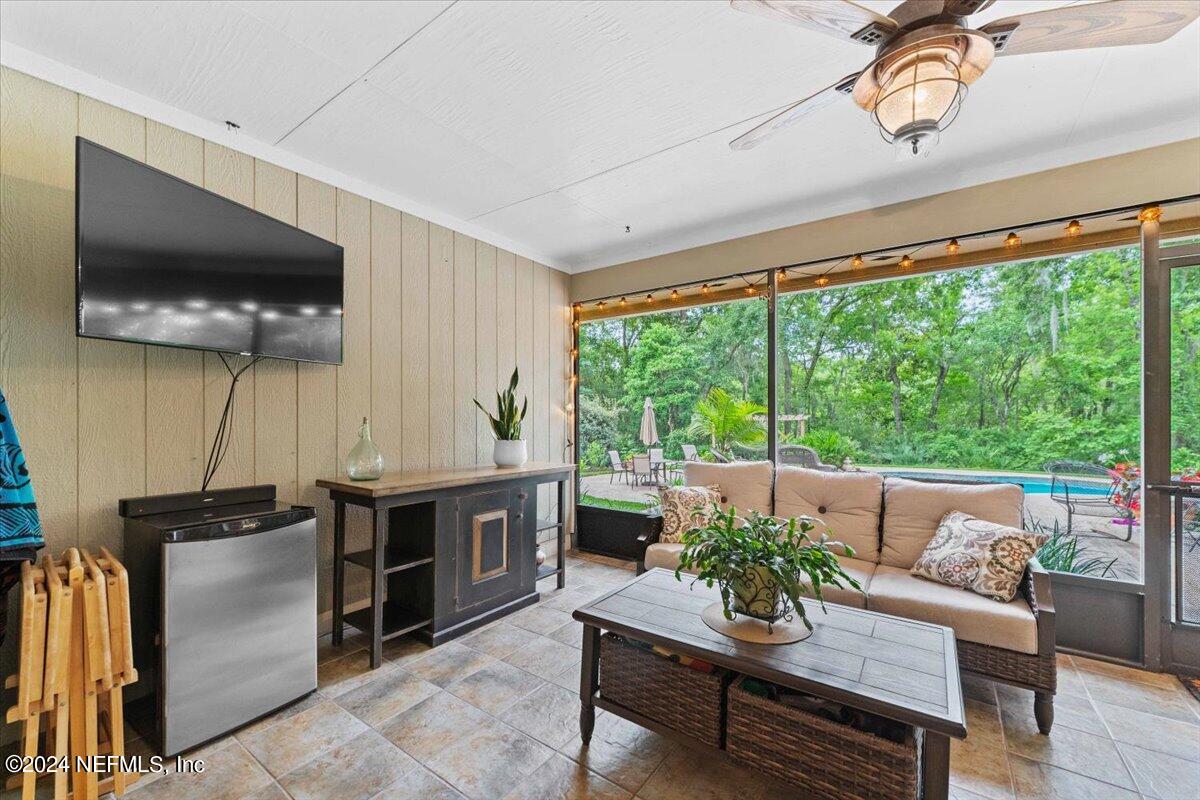 1732 GREENRIDGE Circle S