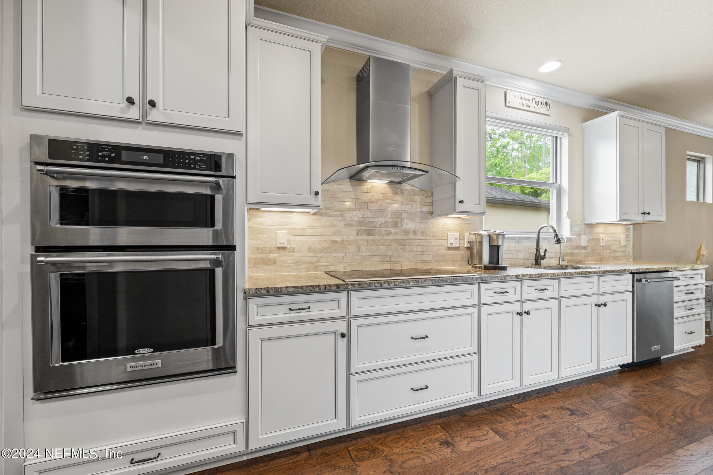 512 MANGROVE THICKET Boulevard