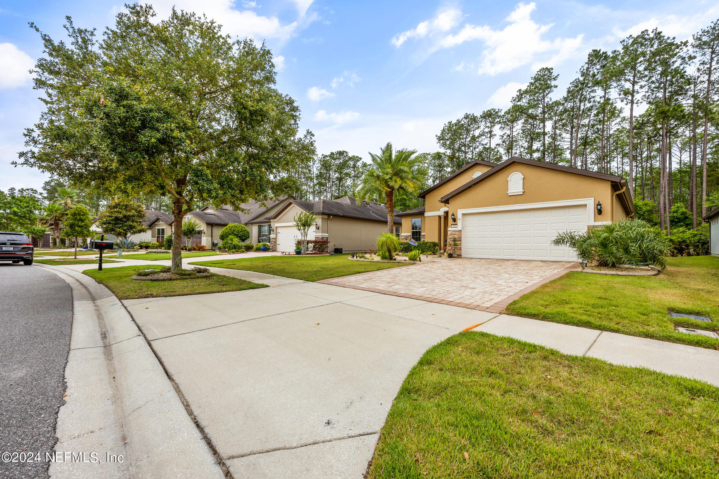 512 MANGROVE THICKET Boulevard