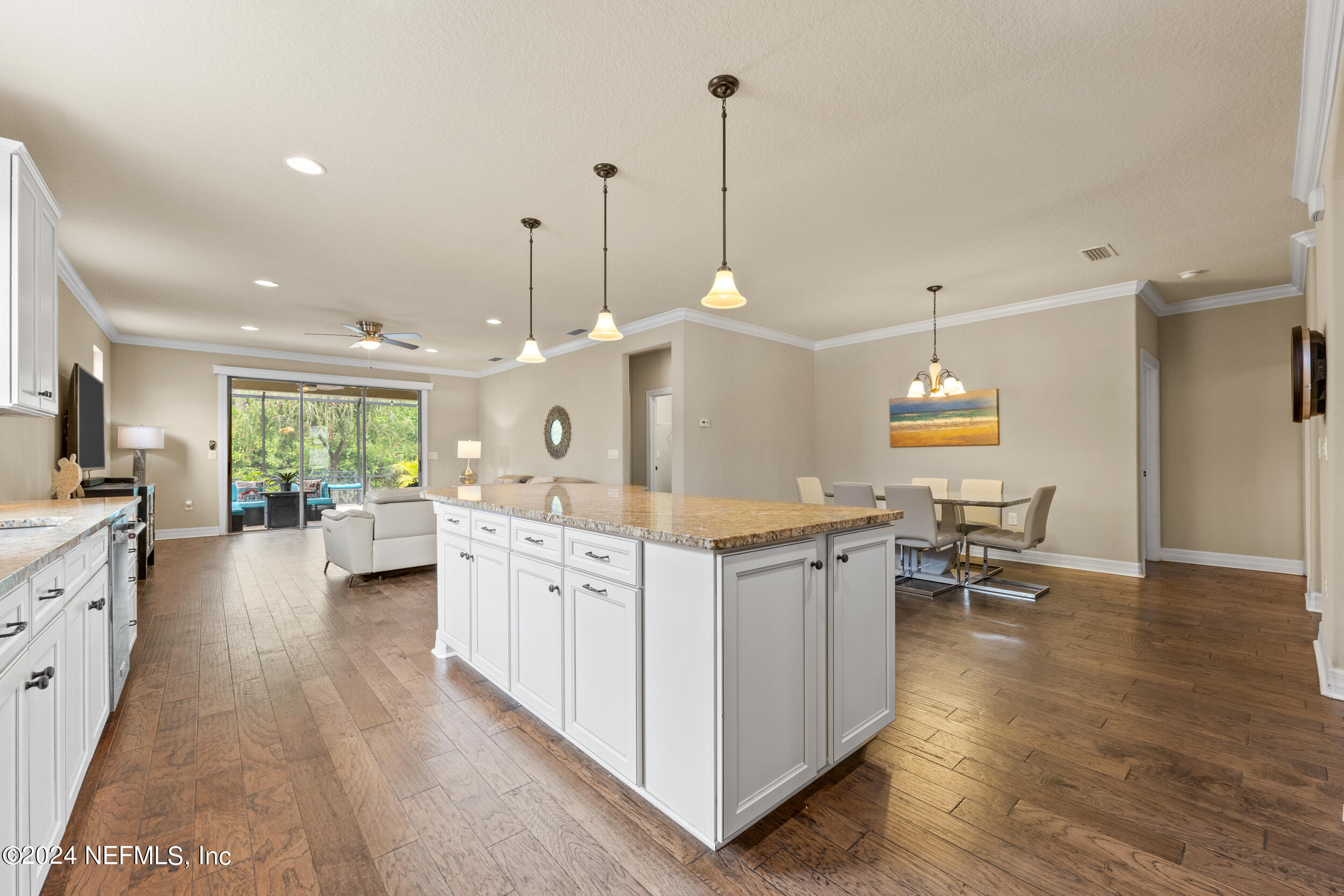 512 MANGROVE THICKET Boulevard