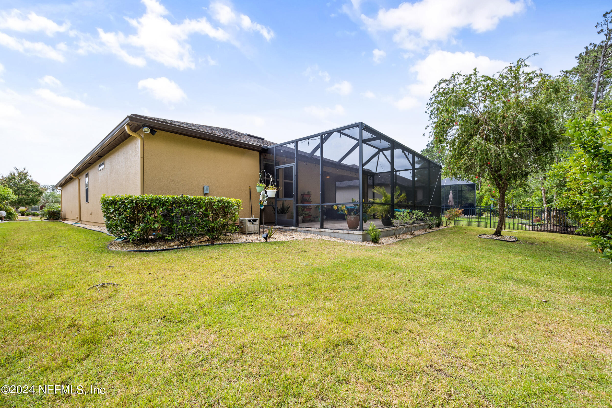 512 MANGROVE THICKET Boulevard