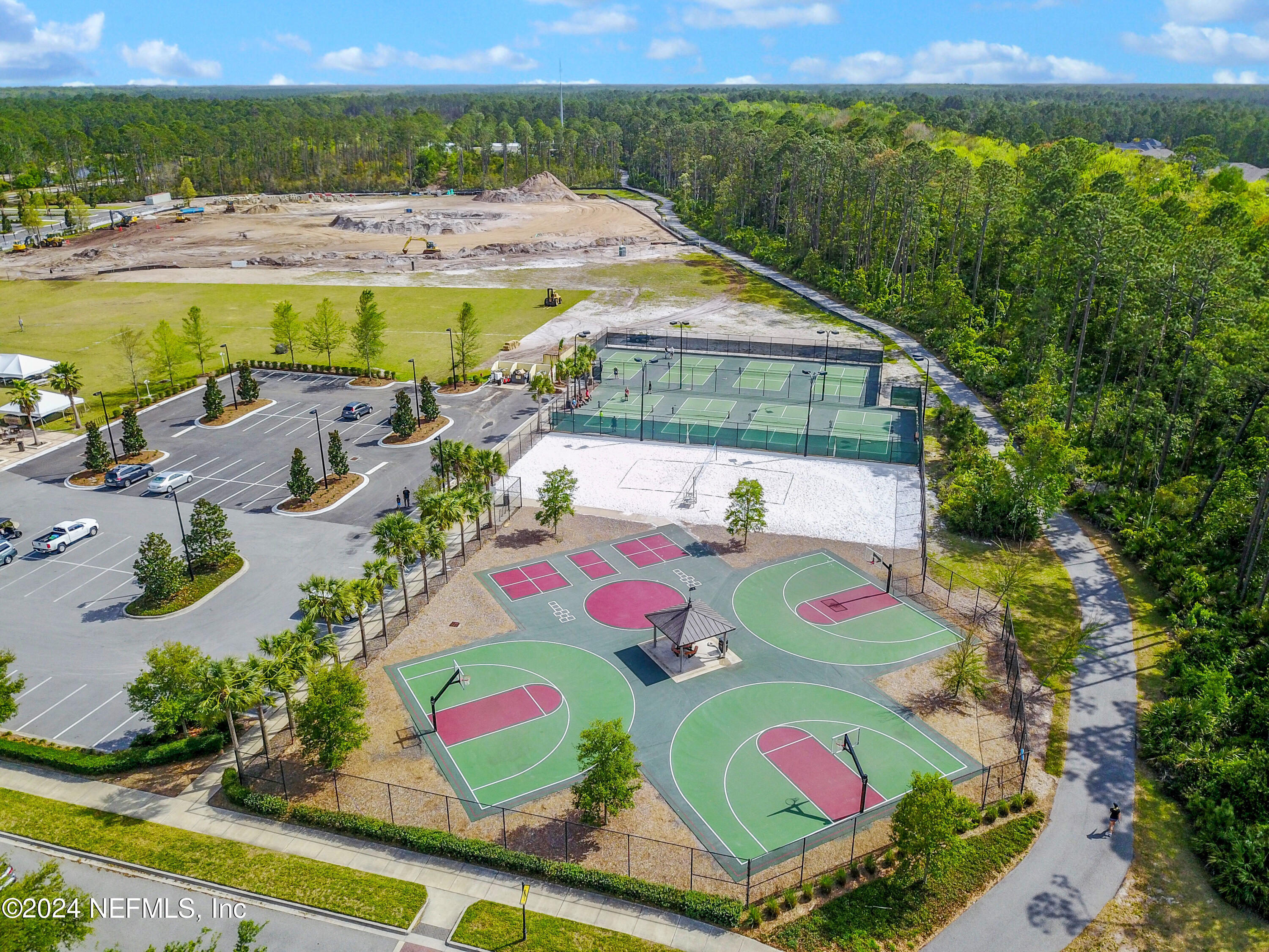 512 MANGROVE THICKET Boulevard