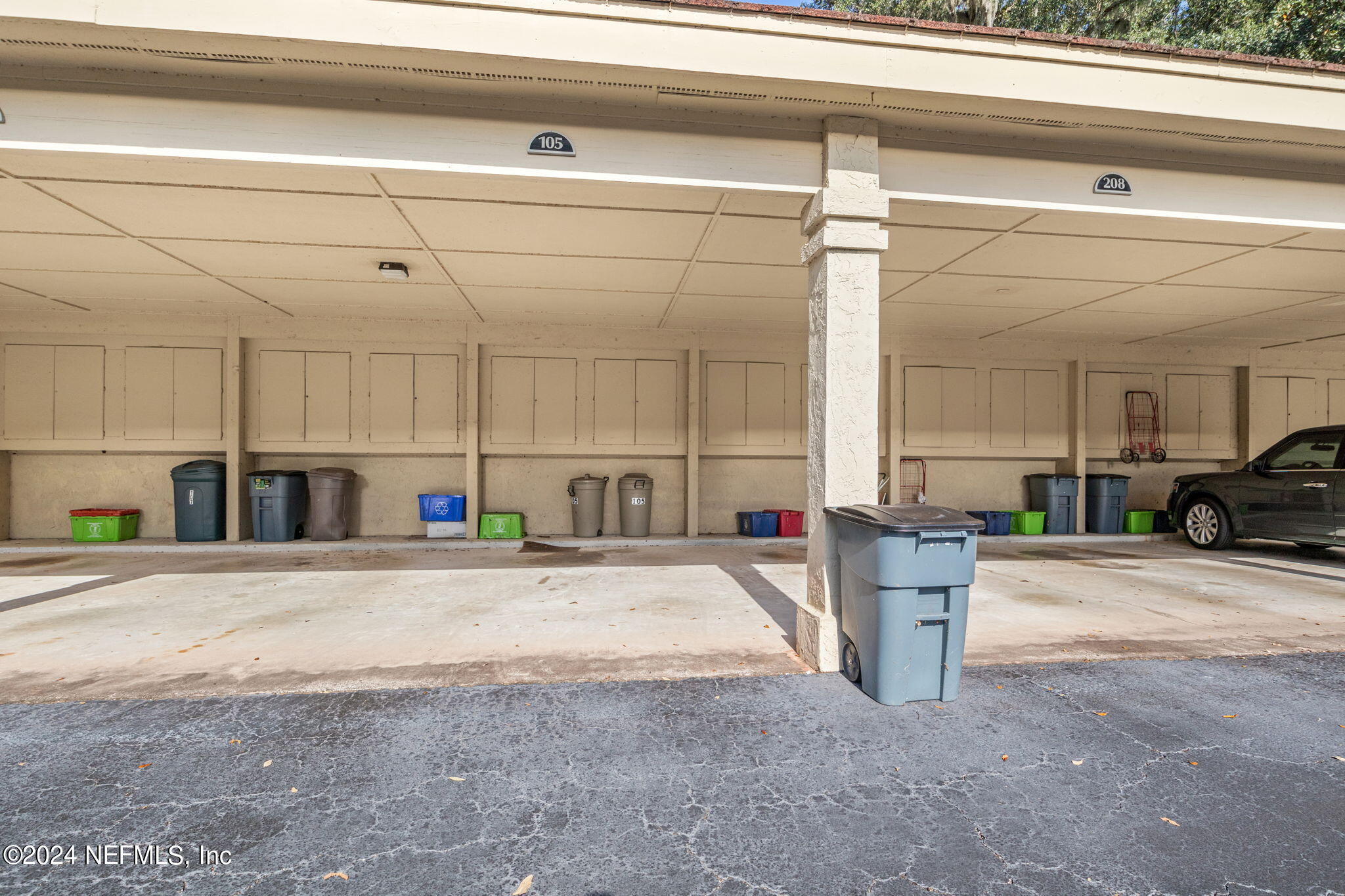 2099 WINTERBOURNE, 105