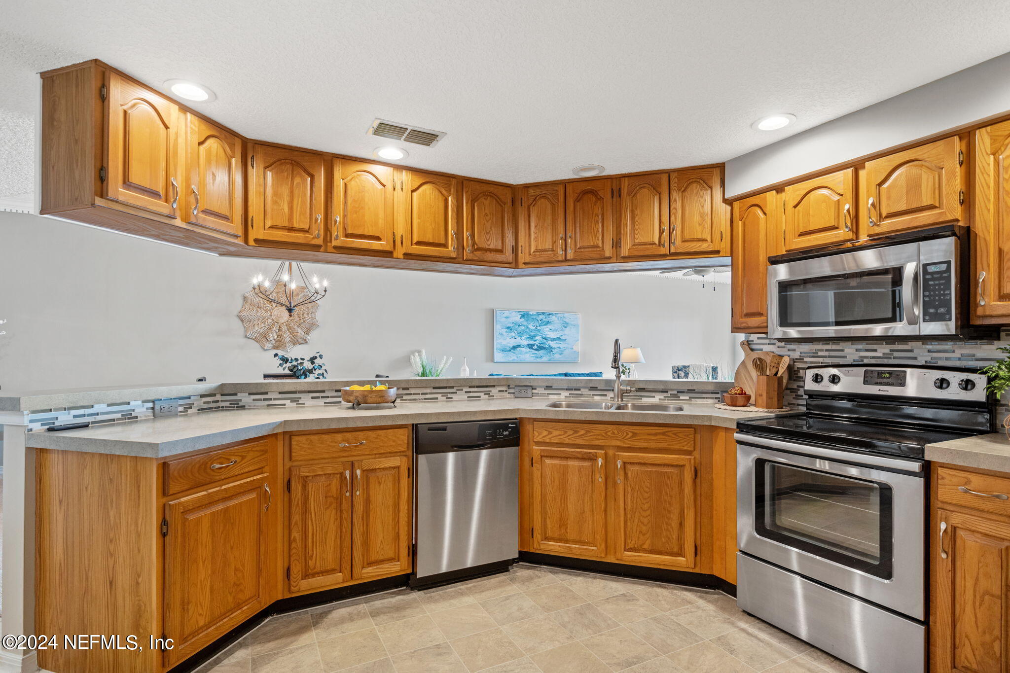 2099 WINTERBOURNE, 105