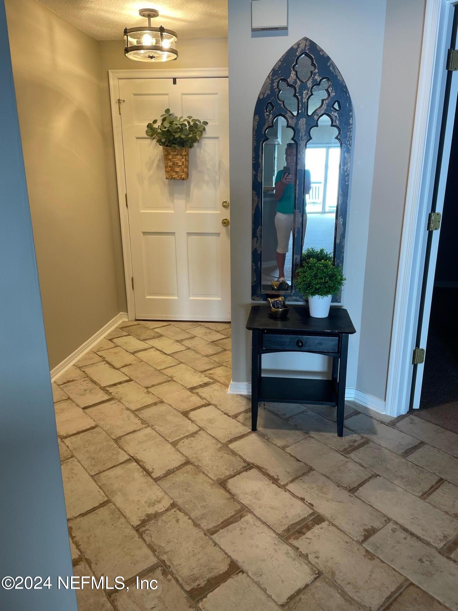 2099 WINTERBOURNE, 105