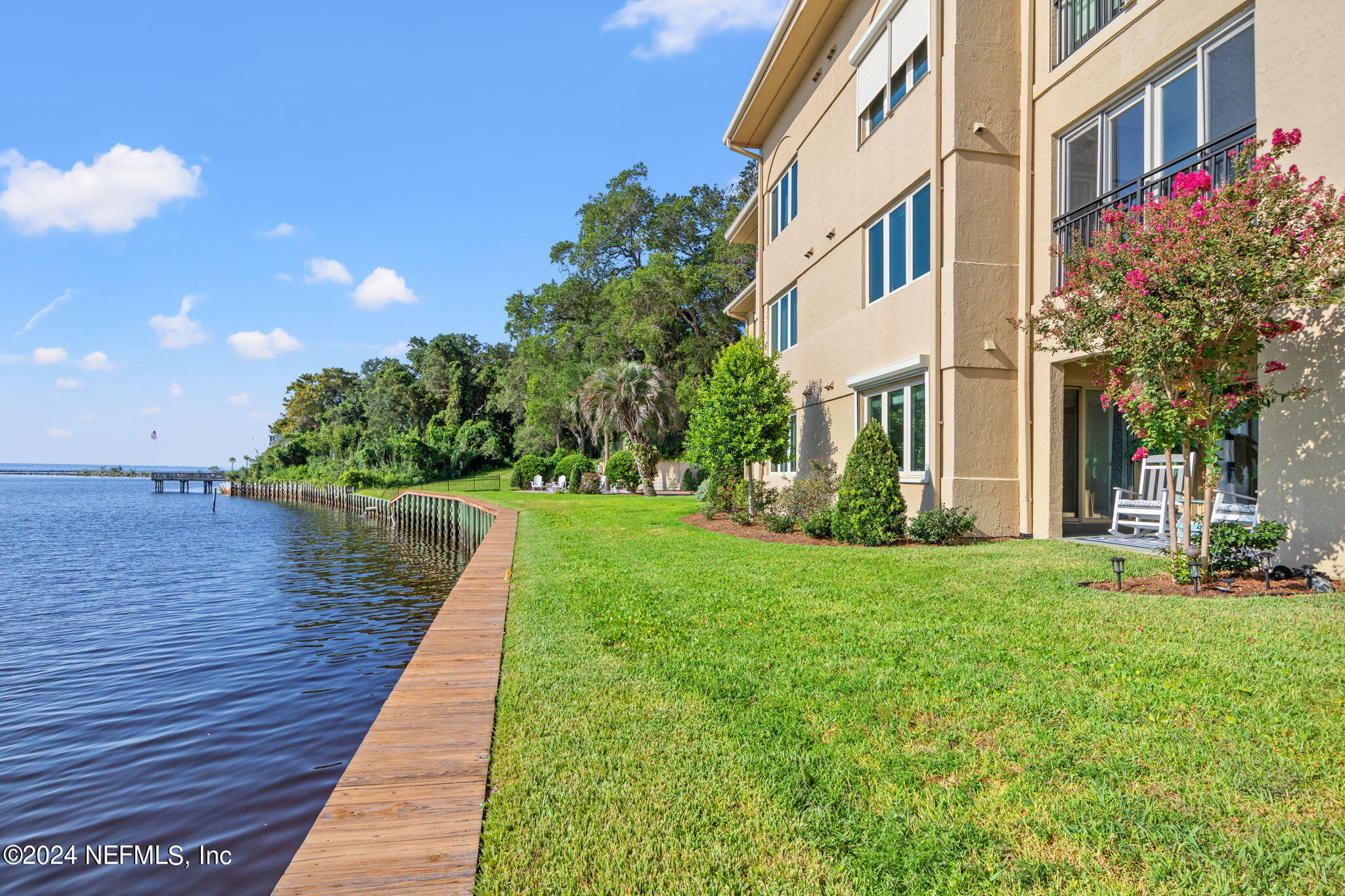 2099 WINTERBOURNE, 105